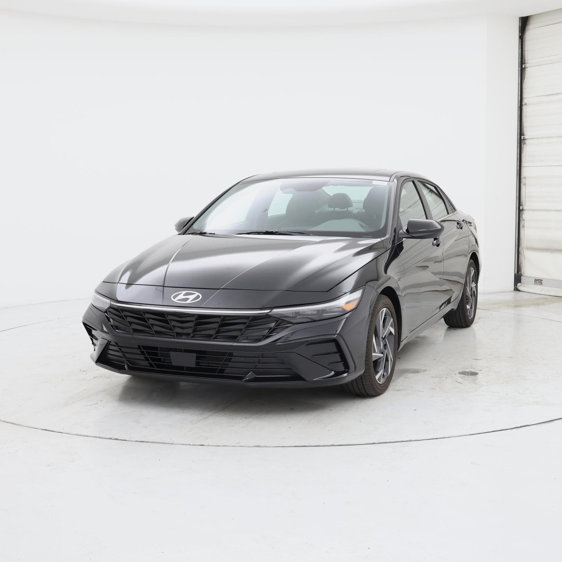 Thumbnail: 2025 Hyundai Elantra - 4