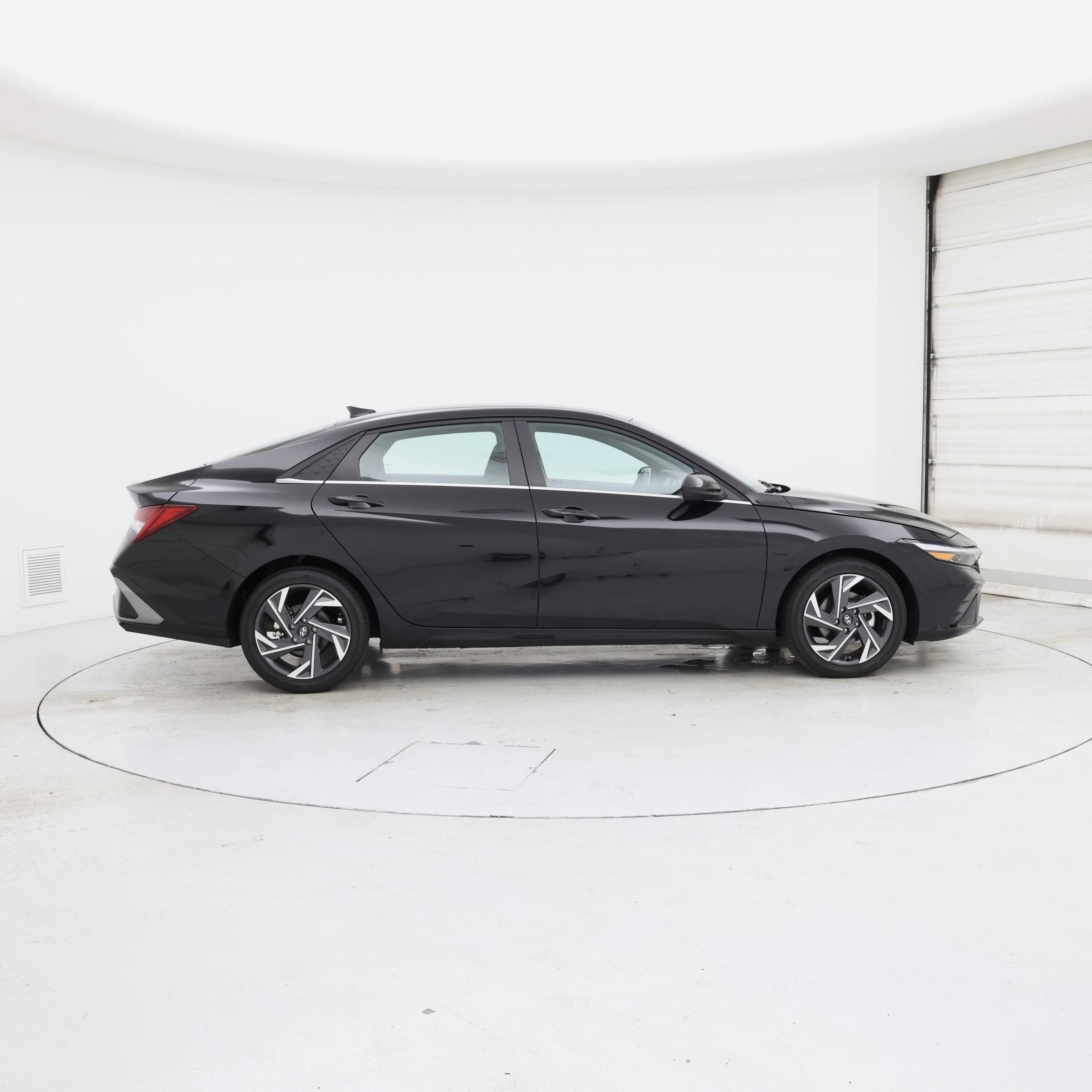 Thumbnail: 2025 Hyundai Elantra - 7