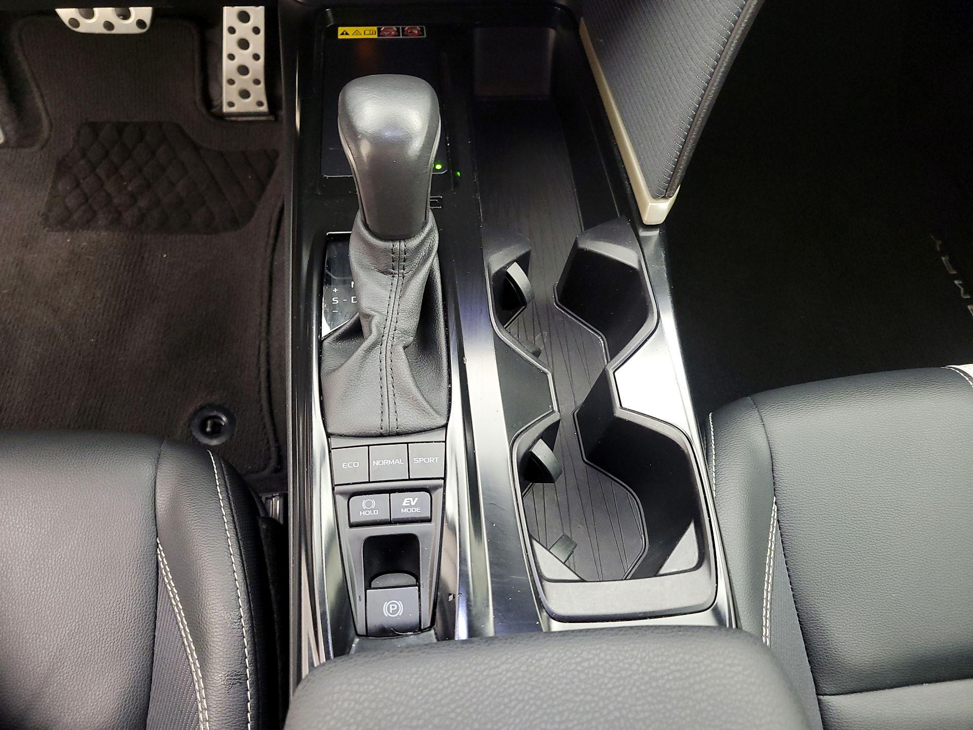 Thumbnail: 2025 Toyota Camry - 17