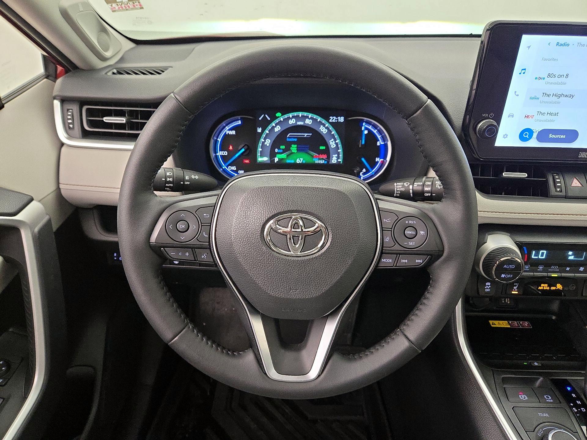 Thumbnail: 2025 Toyota RAV4 - 10