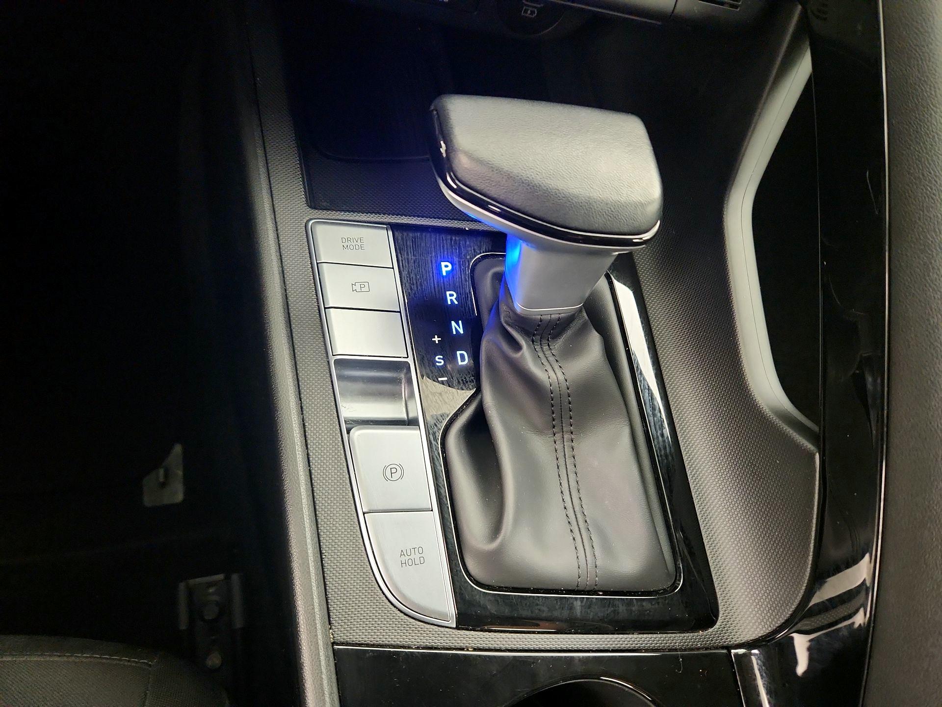 Thumbnail: 2025 Hyundai Elantra - 18