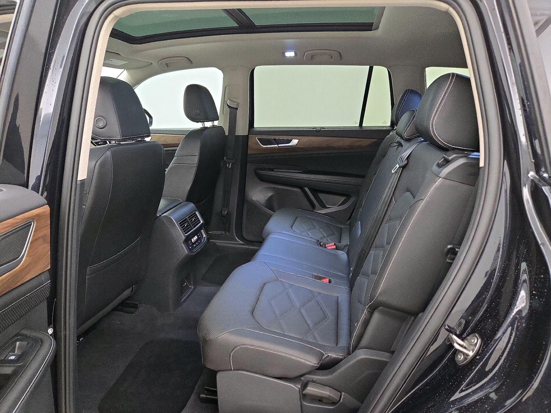 Thumbnail: 2025 Volkswagen Atlas - 20
