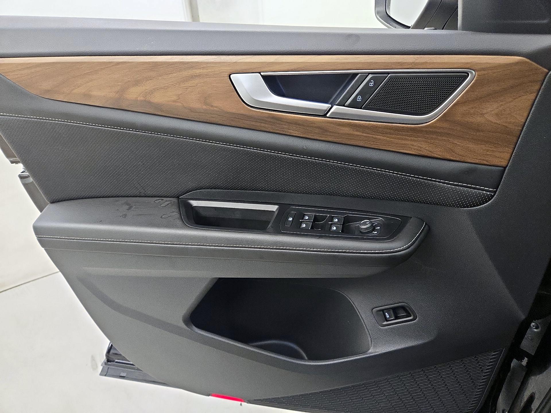 Thumbnail: 2025 Volkswagen Atlas - 12