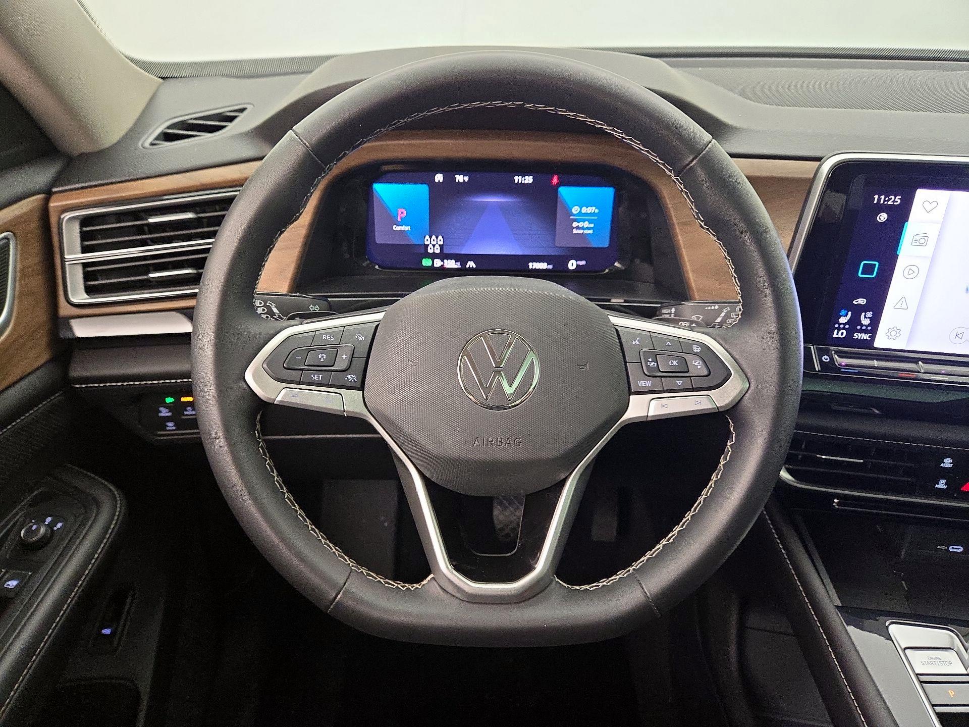 Thumbnail: 2025 Volkswagen Atlas - 10