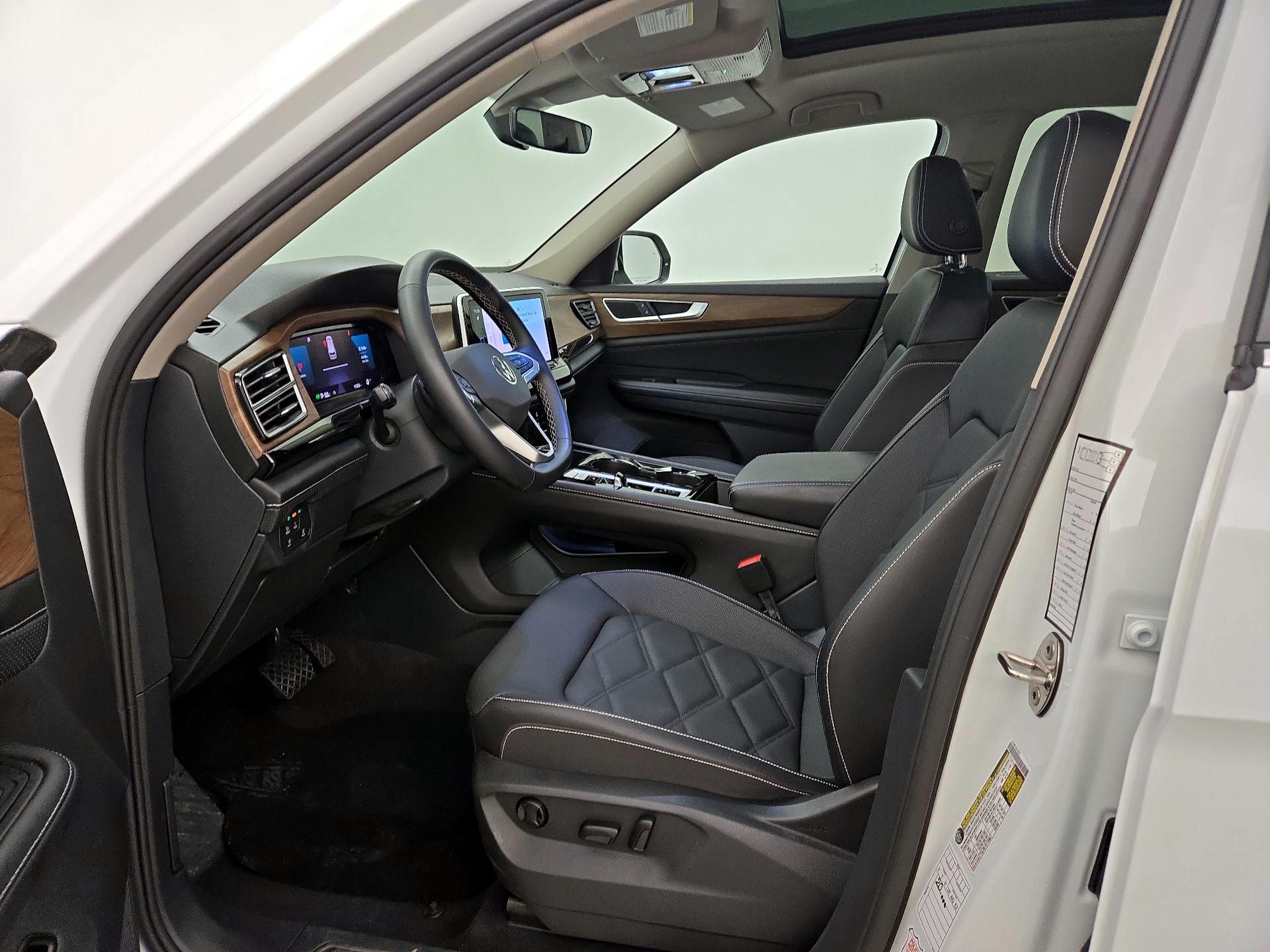 Thumbnail: 2025 Volkswagen Atlas - 11