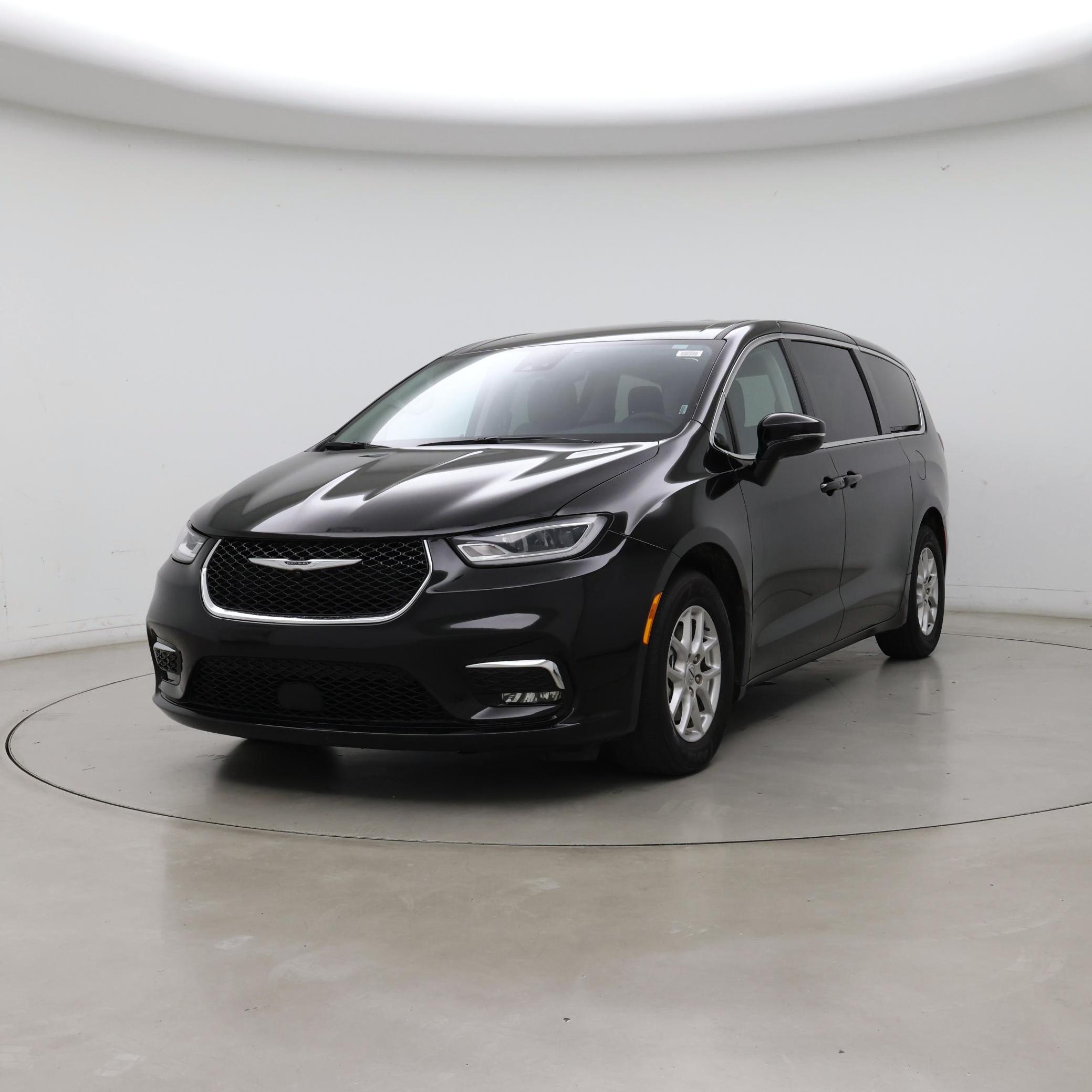 Thumbnail: 2024 Chrysler Pacifica - 4