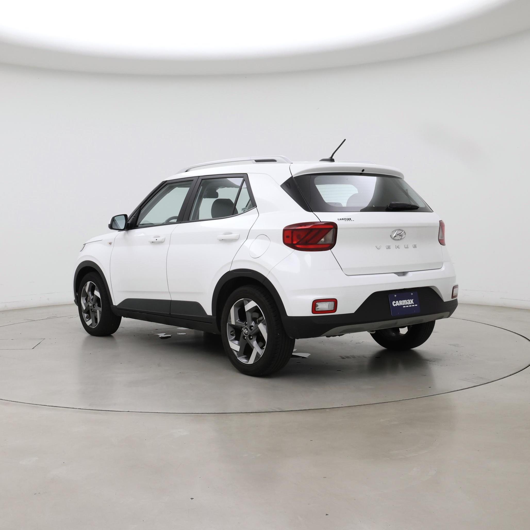 Thumbnail: 2025 Hyundai Venue - 2