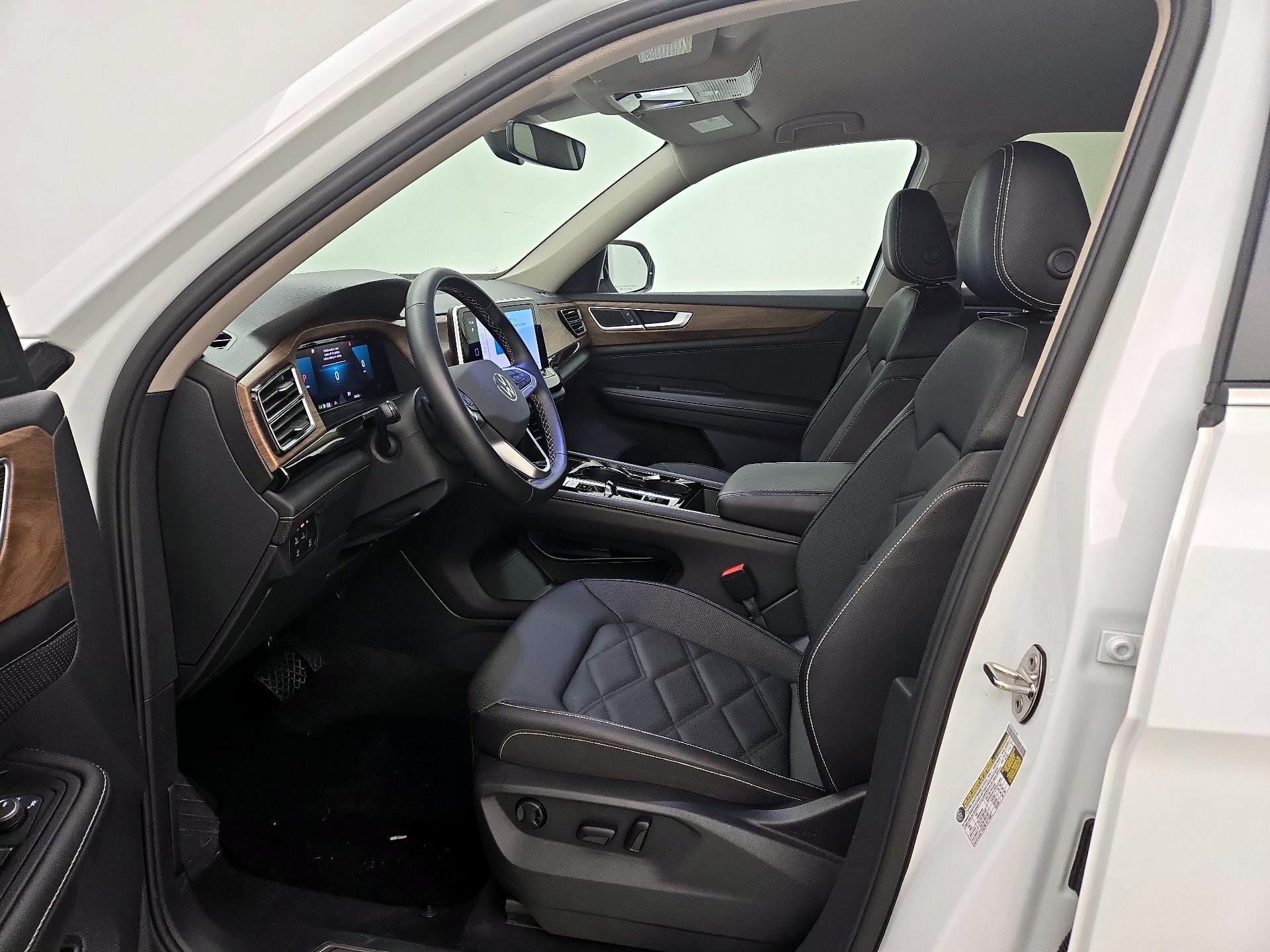 Thumbnail: 2025 Volkswagen Atlas - 11