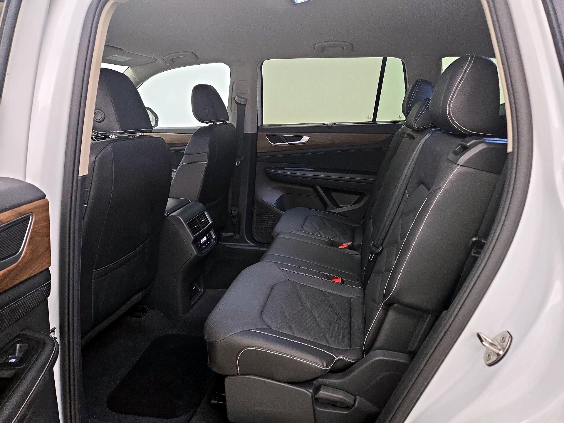 Thumbnail: 2025 Volkswagen Atlas - 19