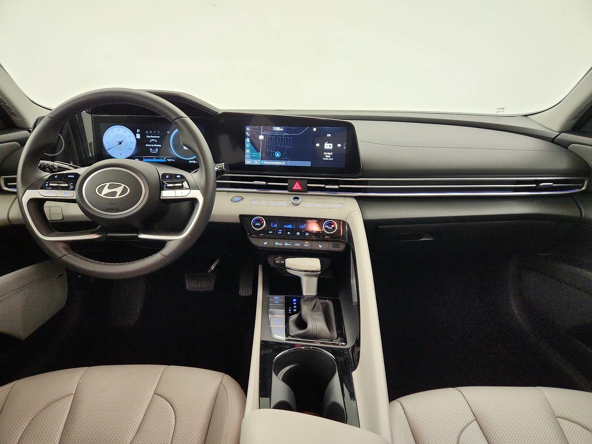 Thumbnail: 2025 Hyundai Elantra - 9