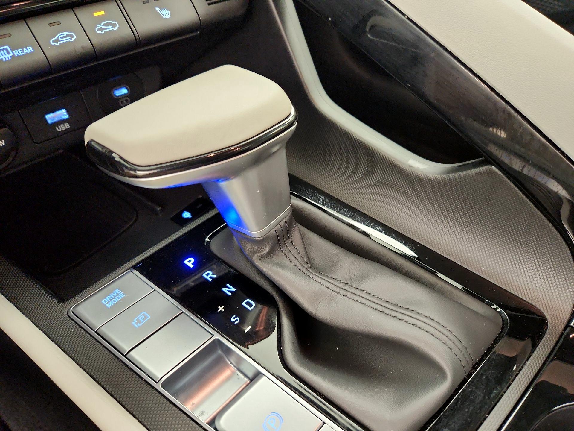 Thumbnail: 2025 Hyundai Elantra - 18