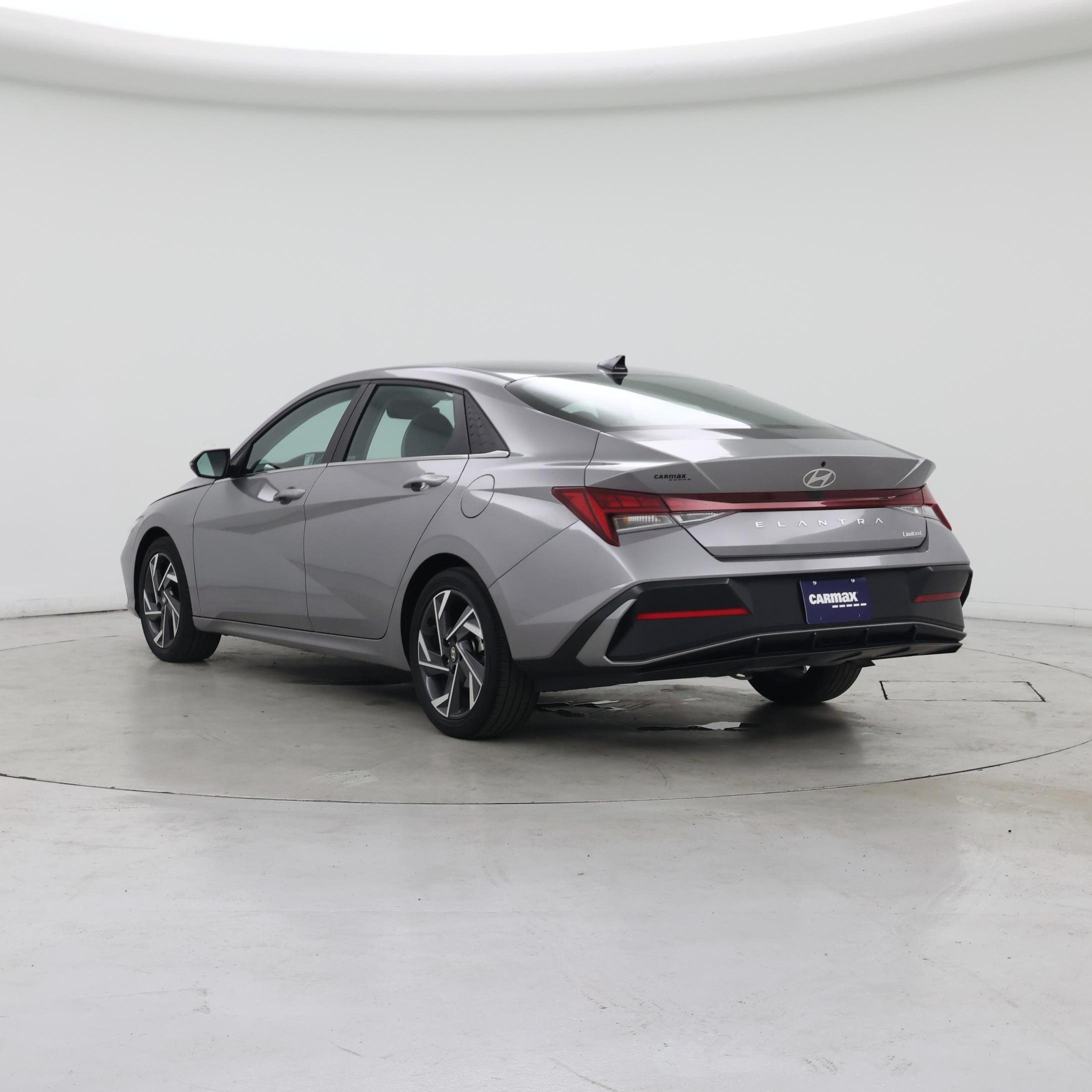 Thumbnail: 2025 Hyundai Elantra - 2