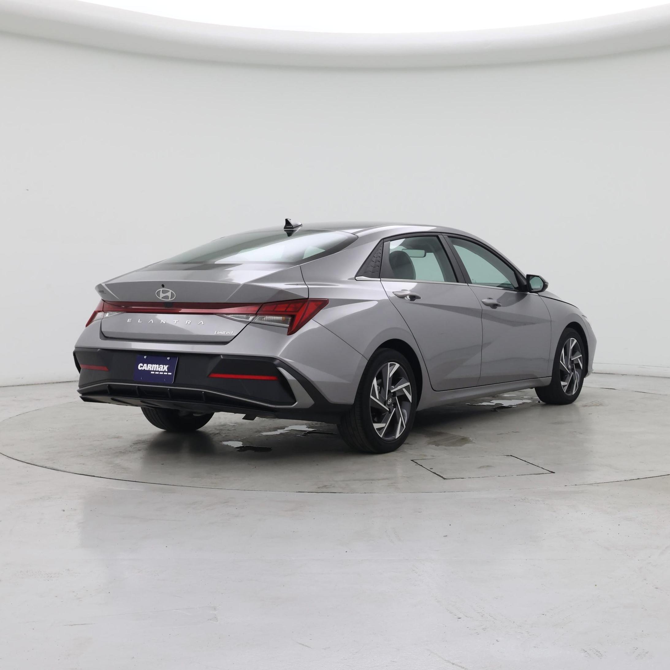 Thumbnail: 2025 Hyundai Elantra - 8