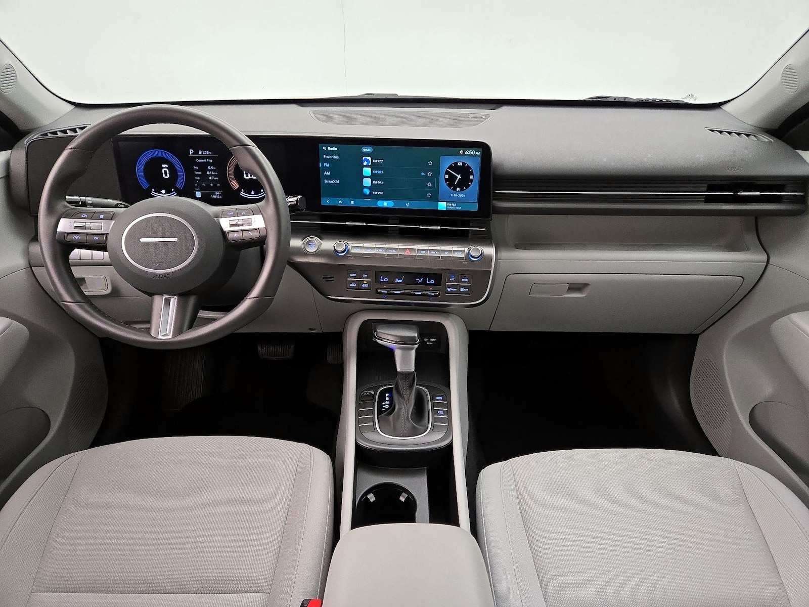 2025 Hyundai Kona SEL - Photo 10