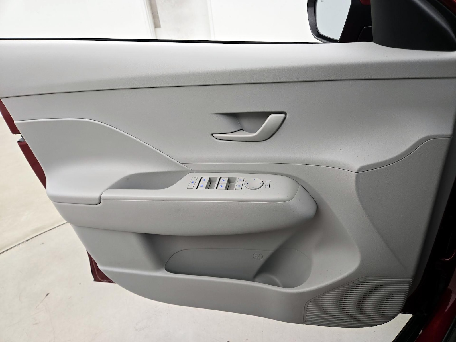 2025 Hyundai Kona SEL - Photo 13