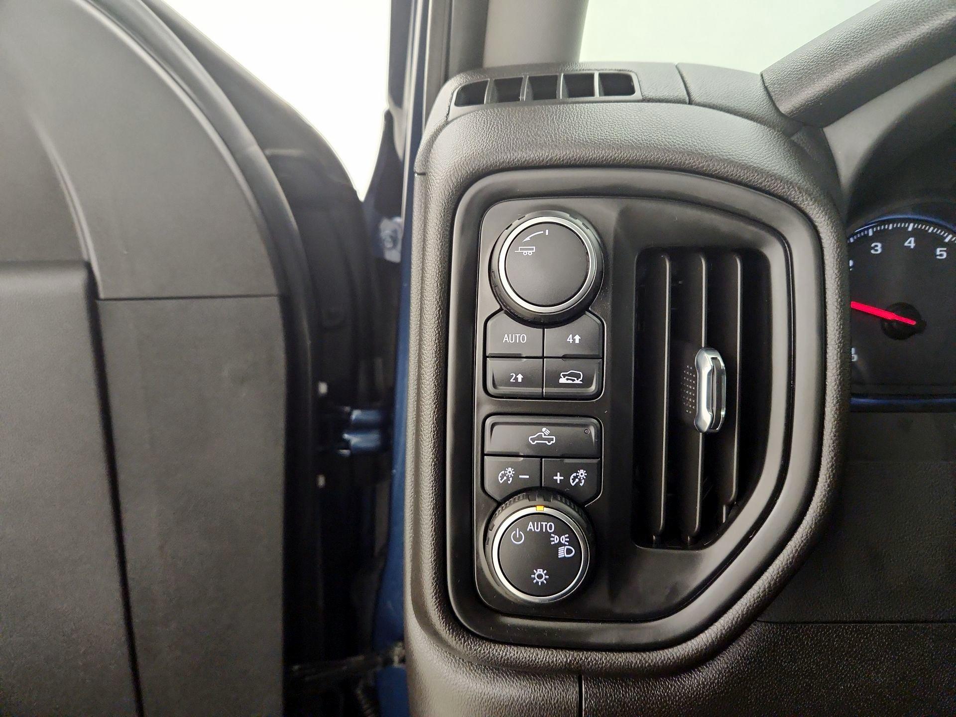 Thumbnail: 2022 Chevrolet Silverado 1500 - 13