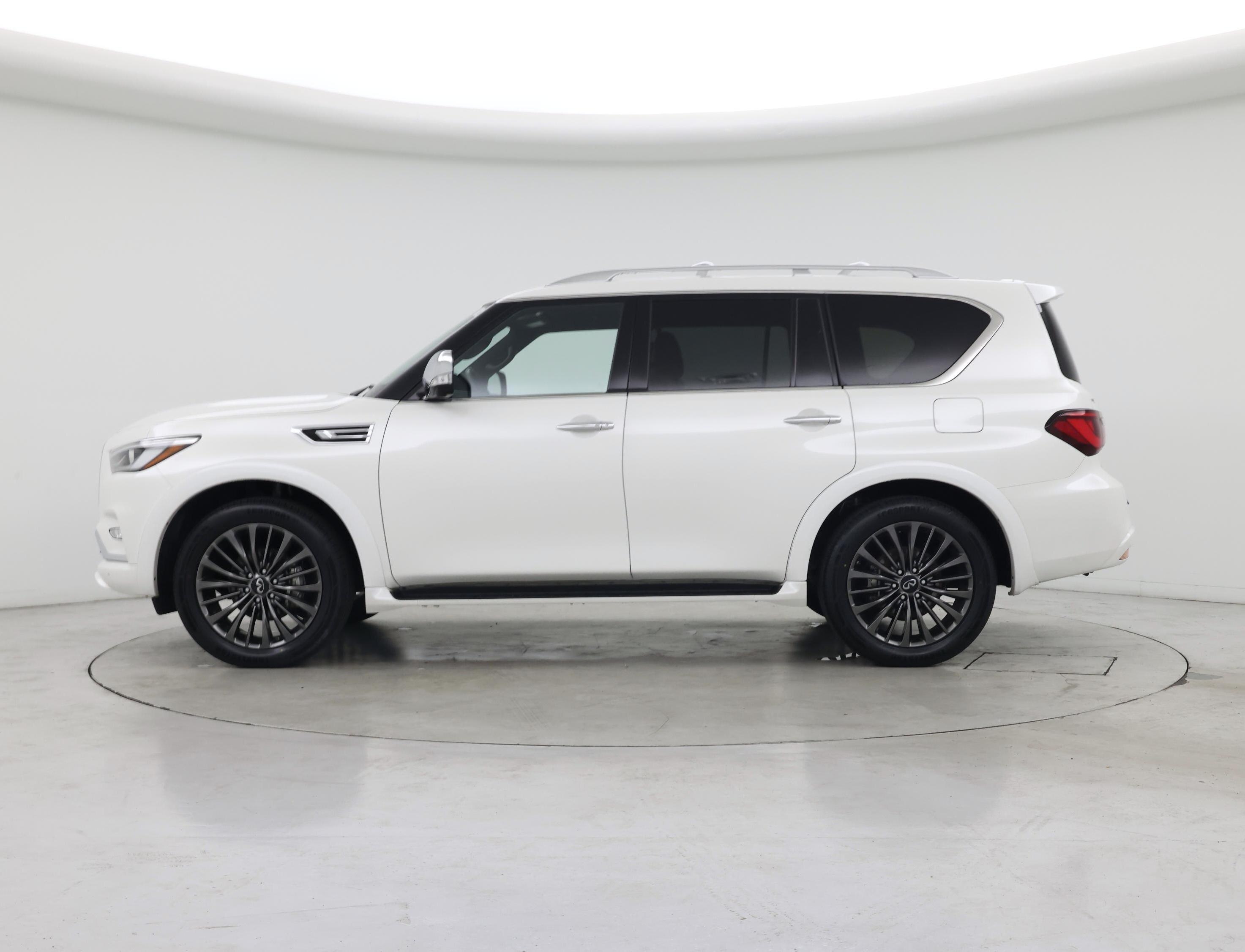 Thumbnail: 2024 INFINITI QX80 - 3