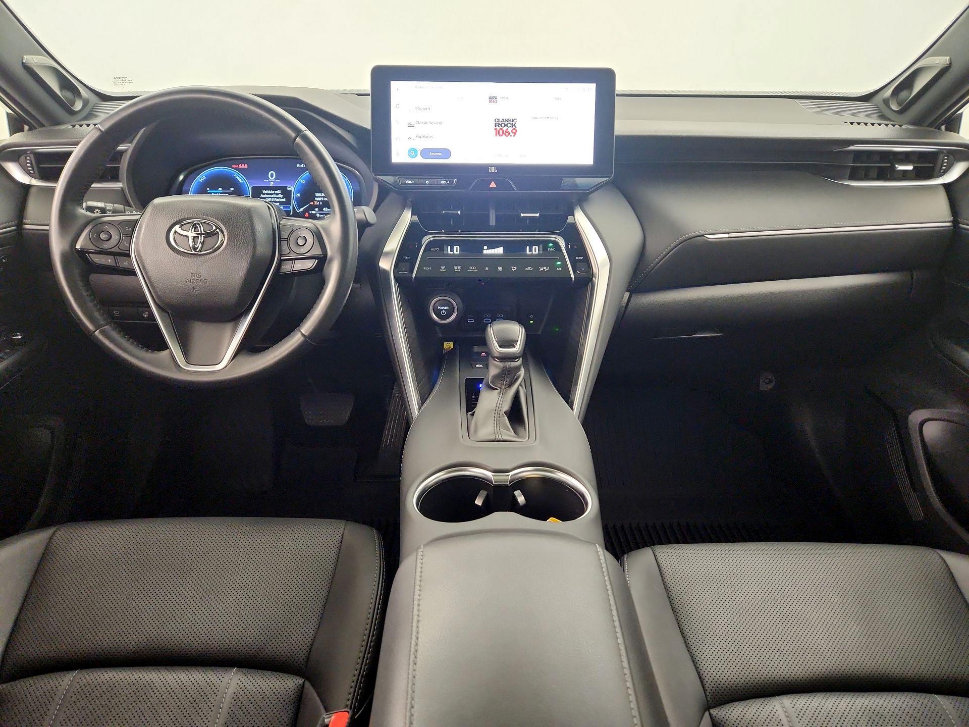 Thumbnail: 2023 Toyota Venza - 9
