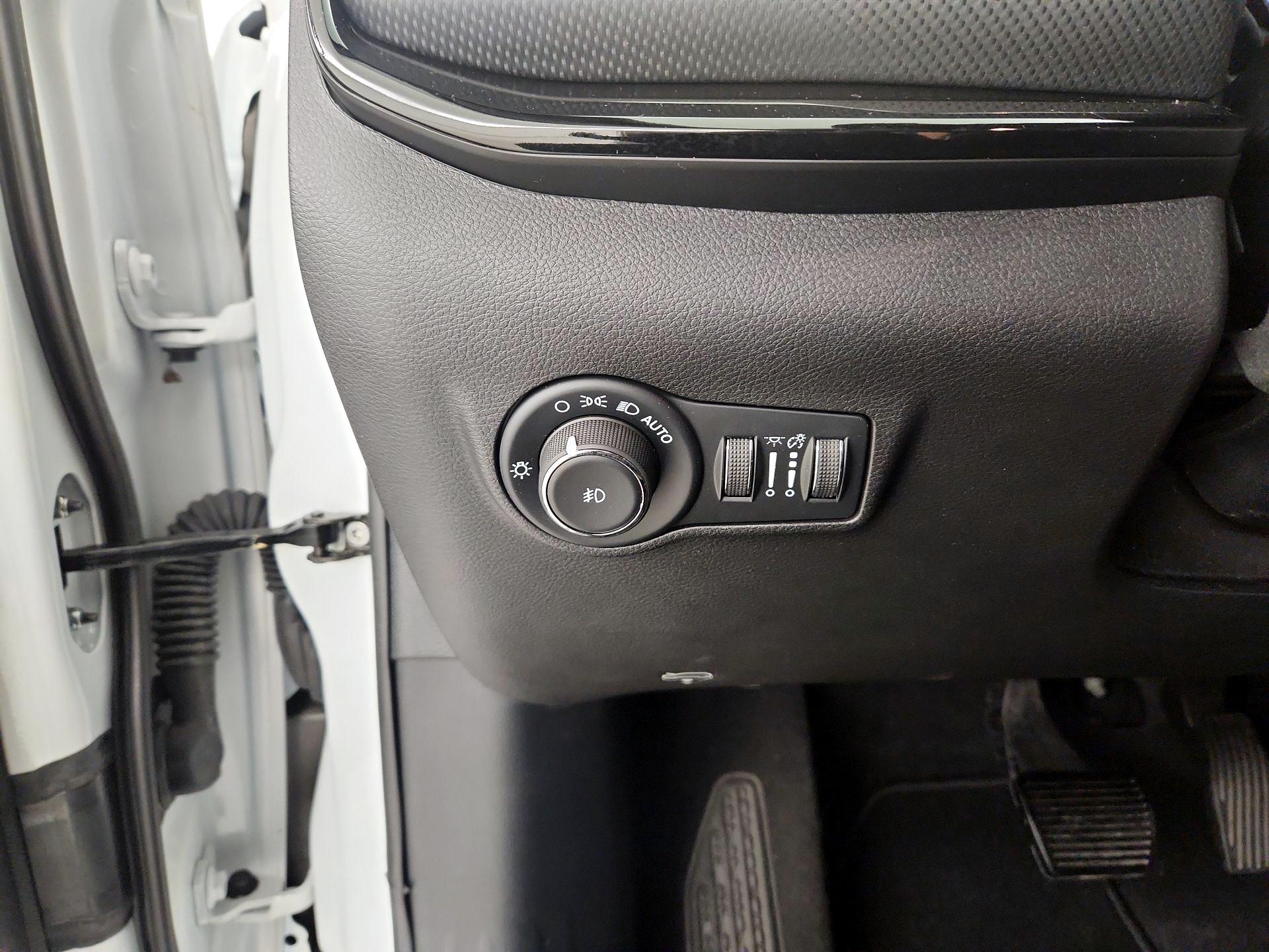 Thumbnail: 2025 Jeep Compass - 13