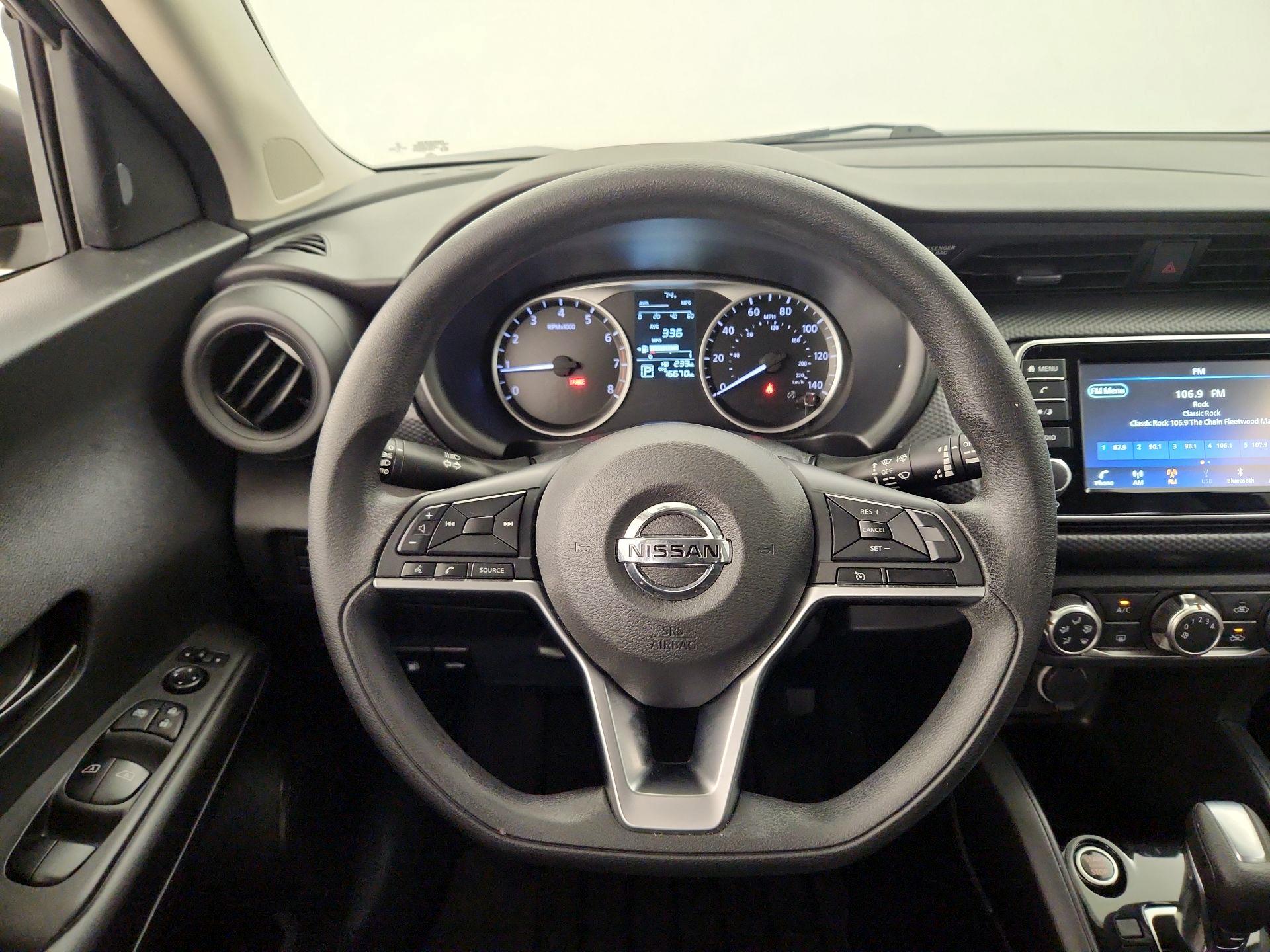 Thumbnail: 2021 Nissan Kicks - 10
