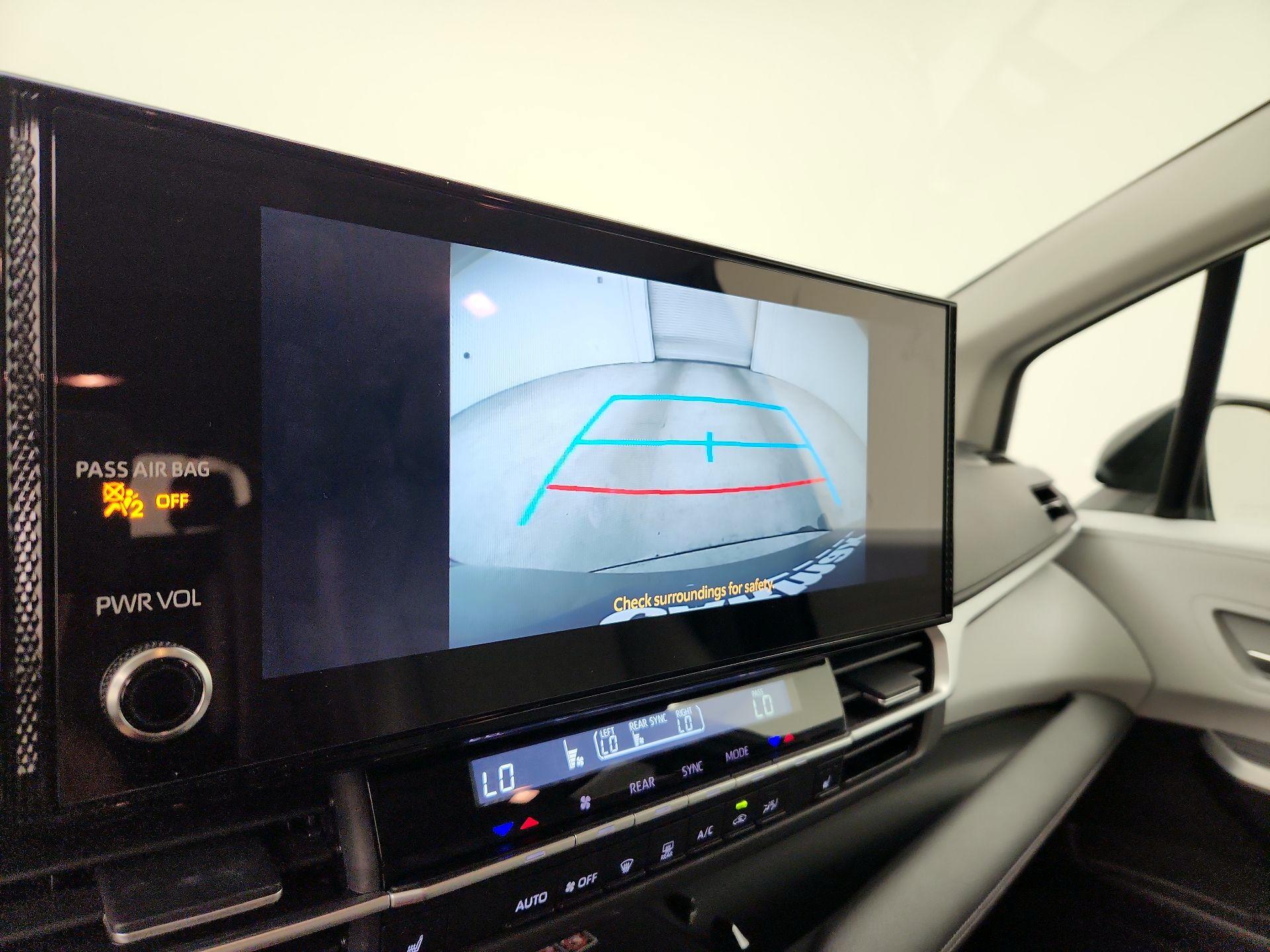 Thumbnail: 2025 Toyota Sienna - 15