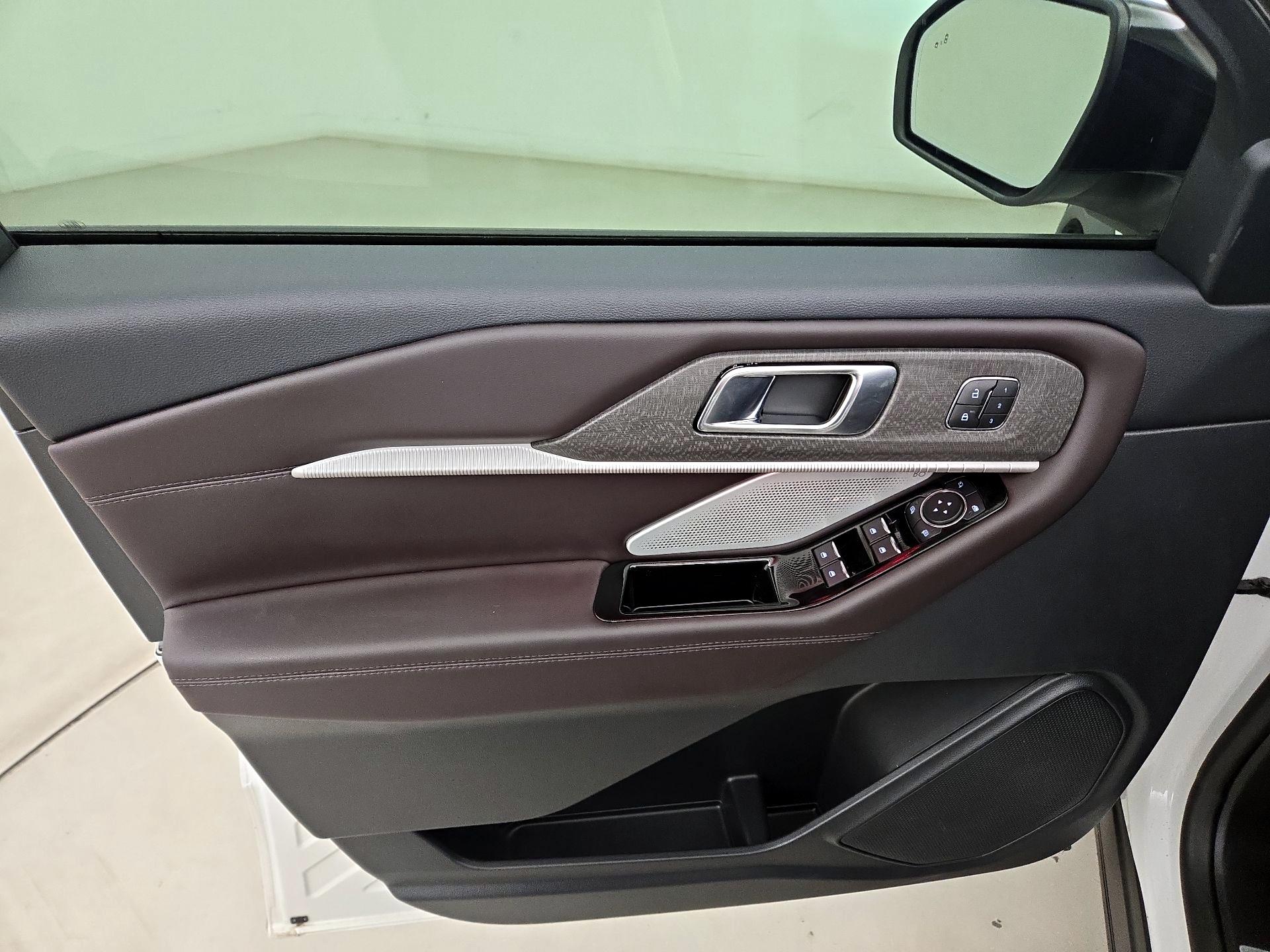 Thumbnail: 2025 Ford Explorer - 12