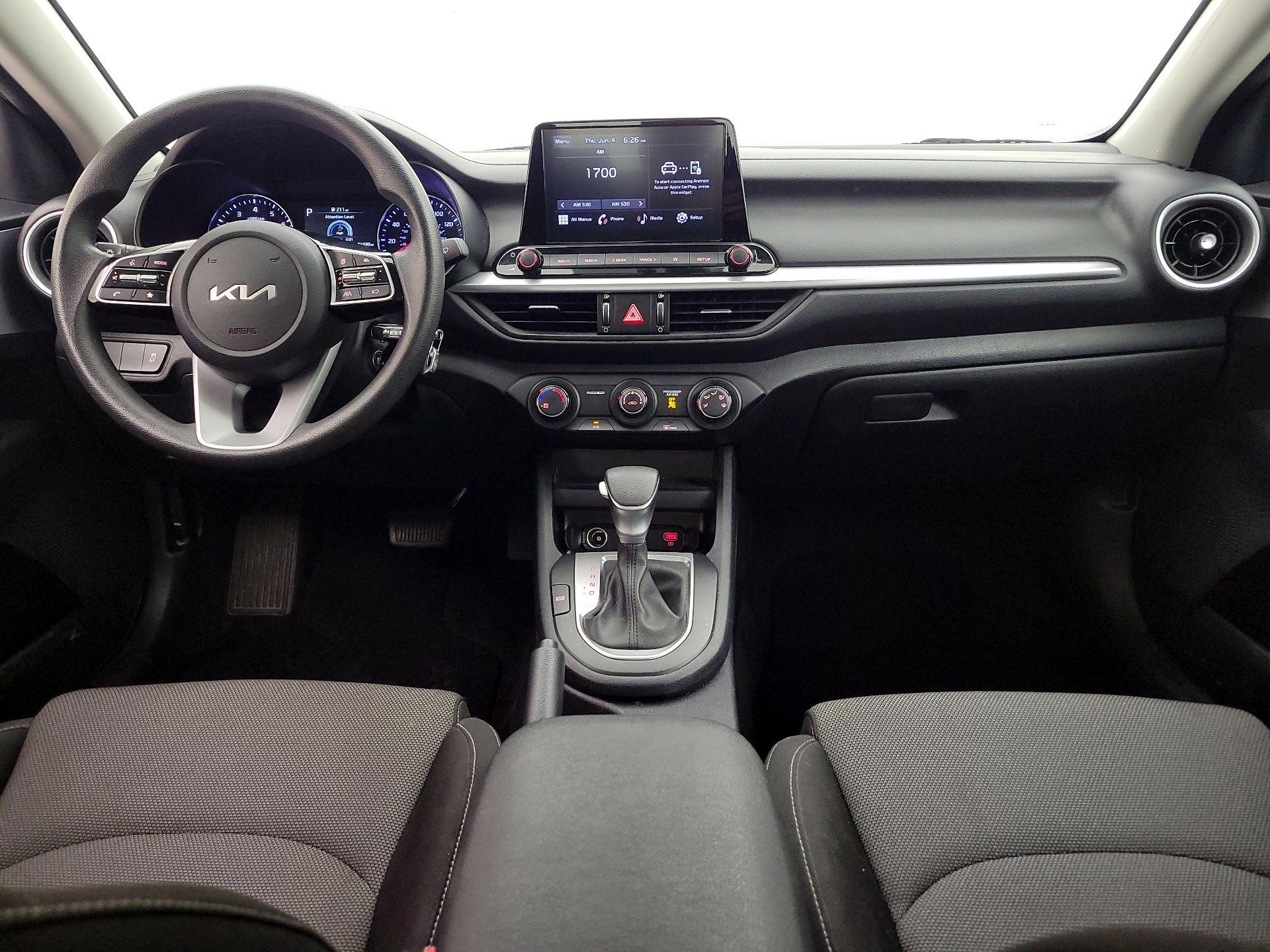 Thumbnail: 2024 Kia Forte - 9