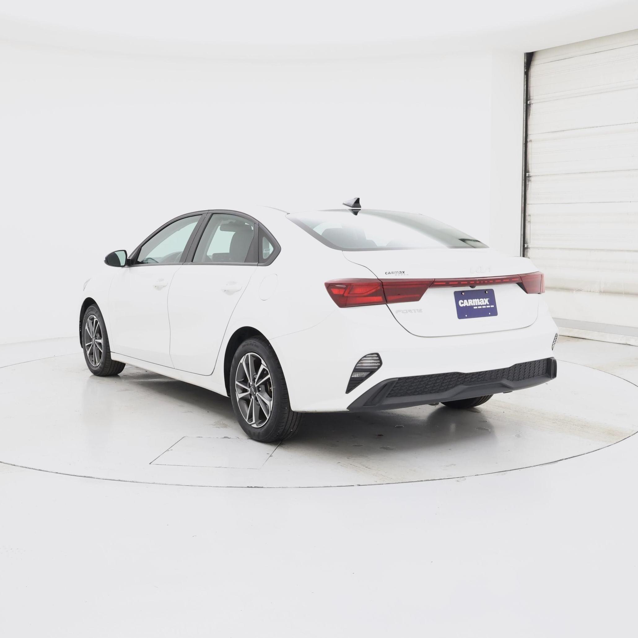 Thumbnail: 2024 Kia Forte - 2
