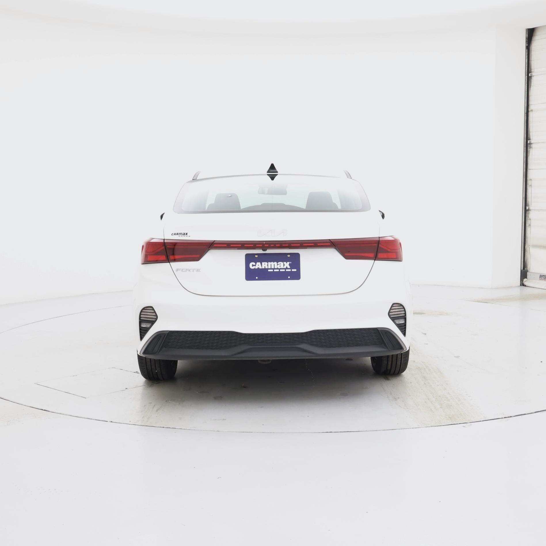 Thumbnail: 2024 Kia Forte - 6