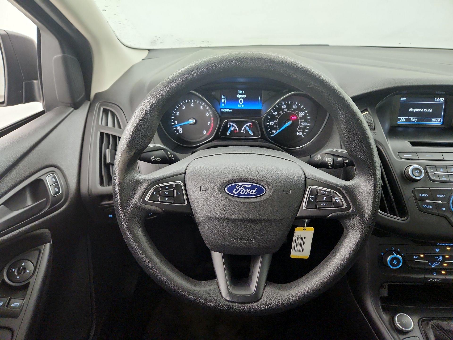 Thumbnail: 2017 Ford Focus - 10