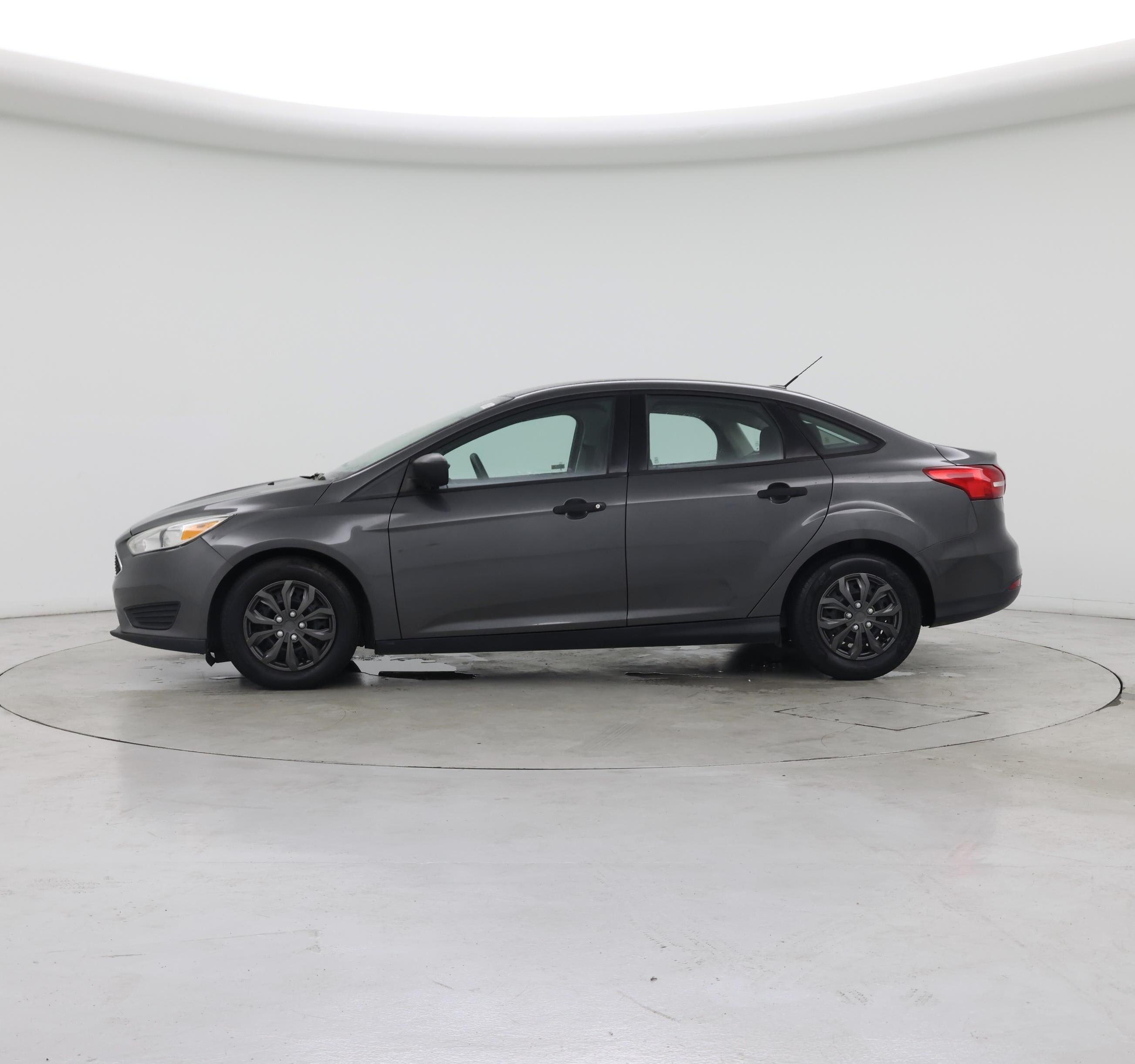 Thumbnail: 2017 Ford Focus - 3