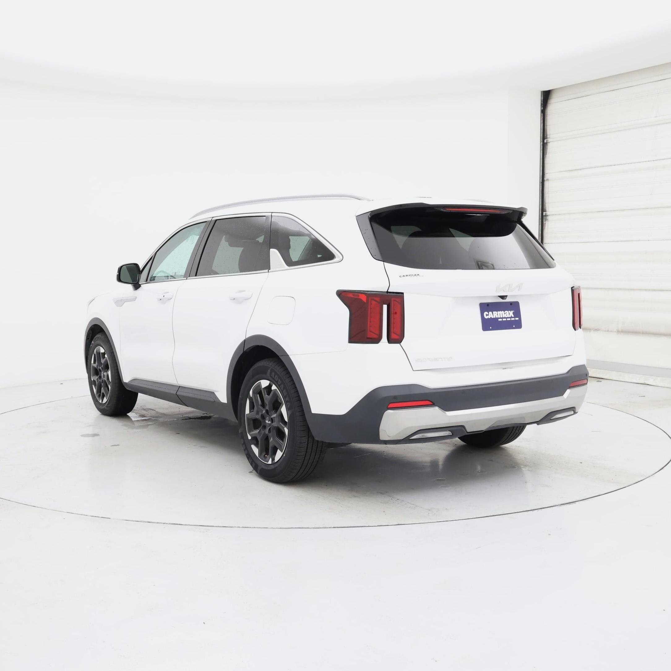 Thumbnail: 2024 Kia Sorento - 2
