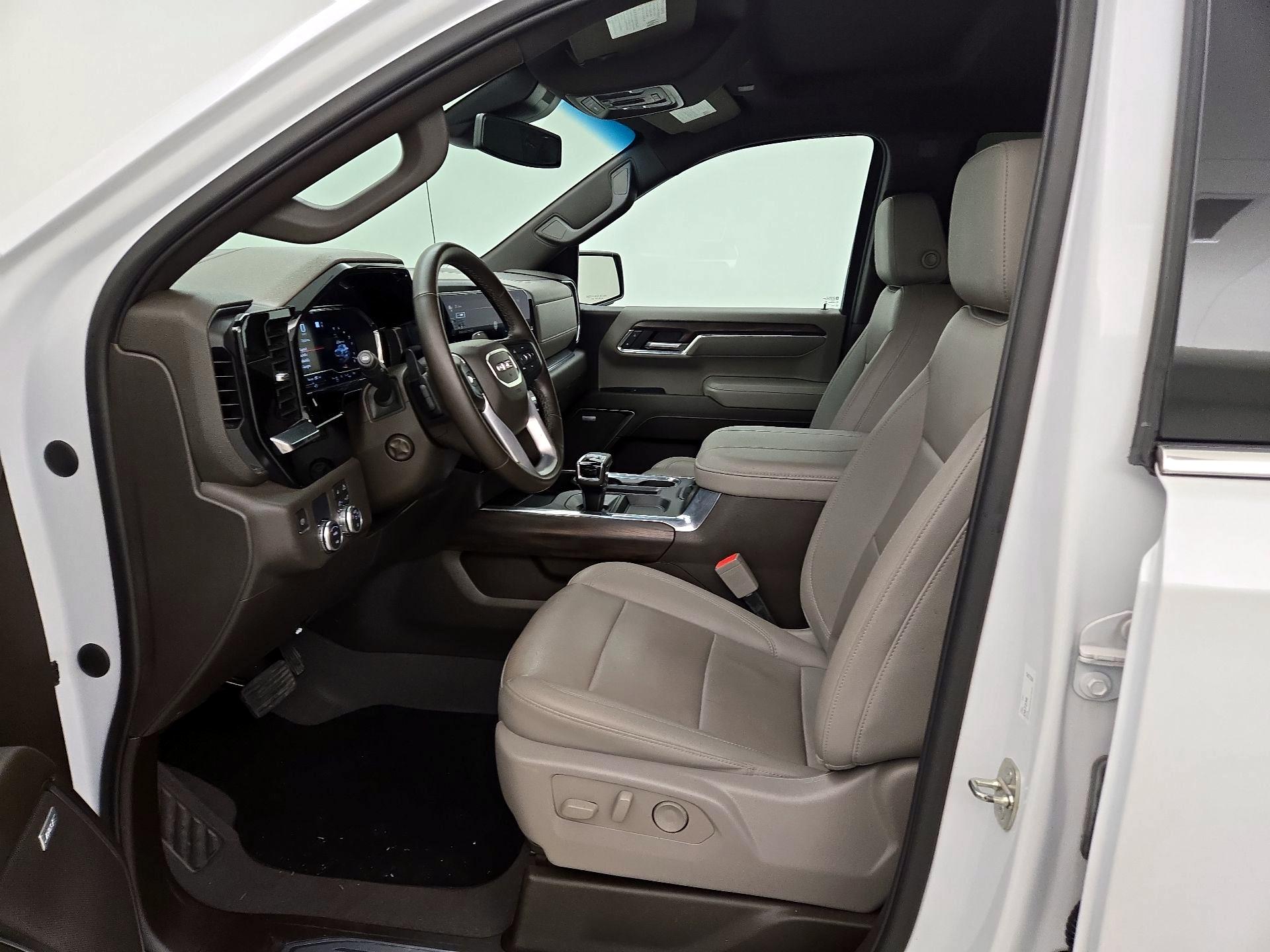 Thumbnail: 2023 GMC Sierra 1500 - 11