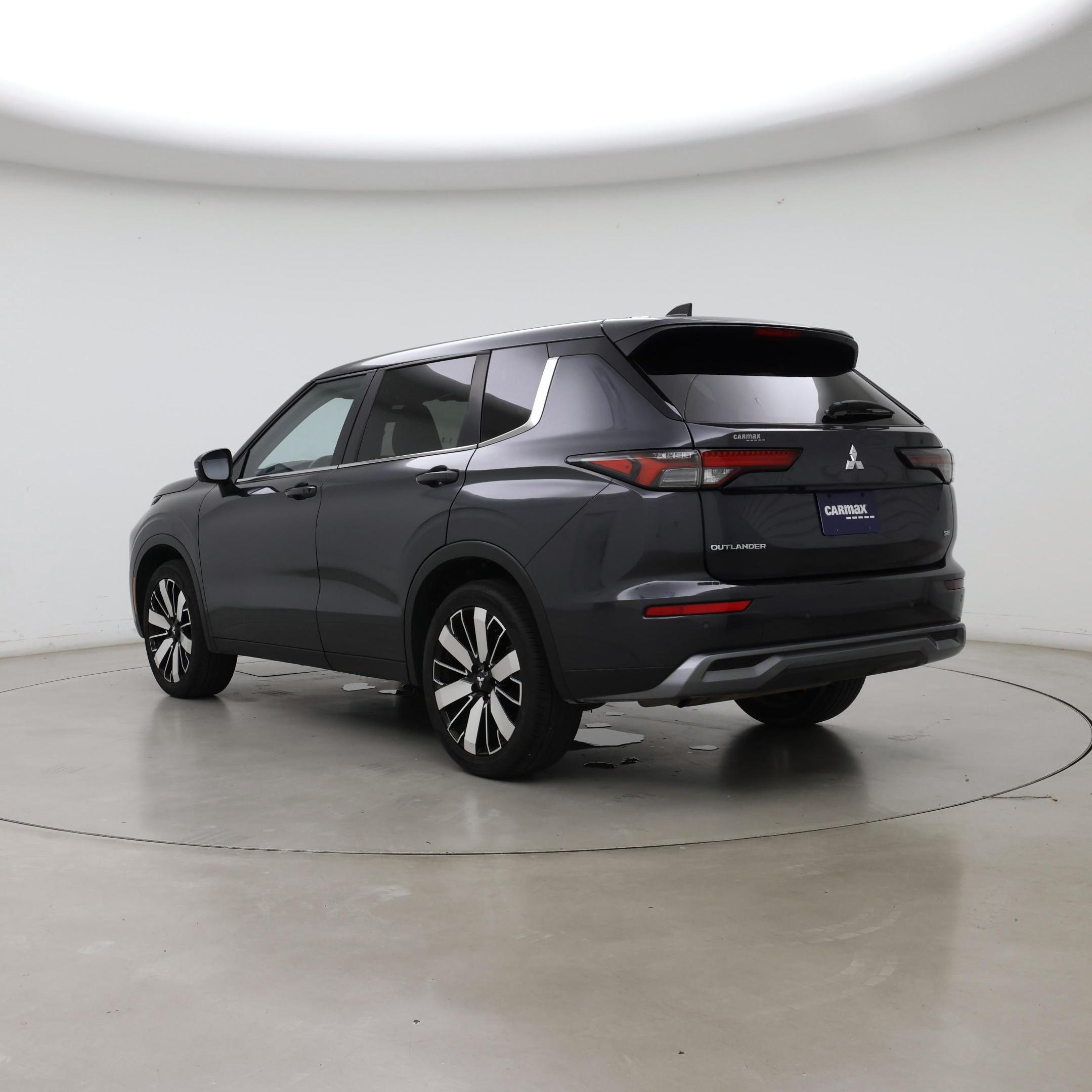Thumbnail: 2025 Mitsubishi Outlander - 2