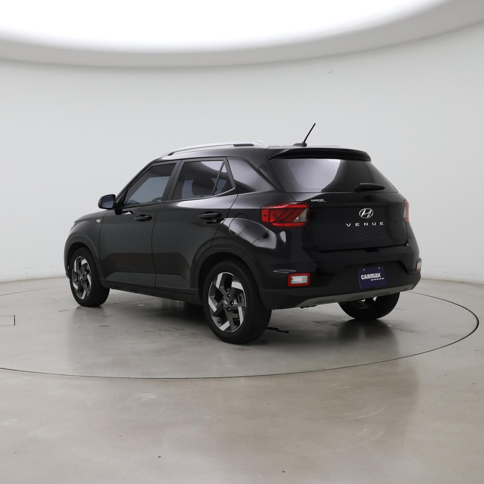 Thumbnail: 2025 Hyundai Venue - 2