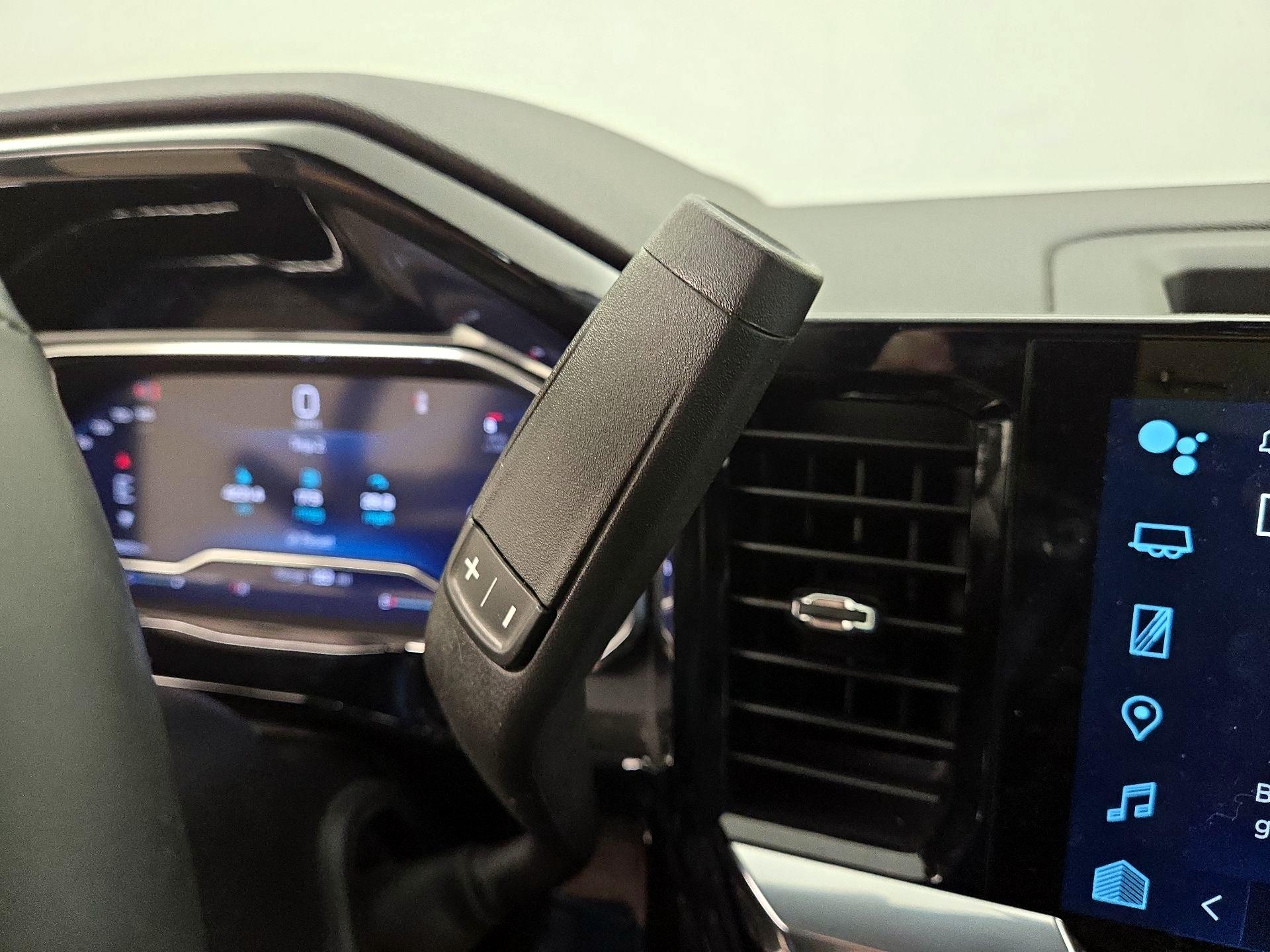 Thumbnail: 2024 Chevrolet Silverado 1500 - 17