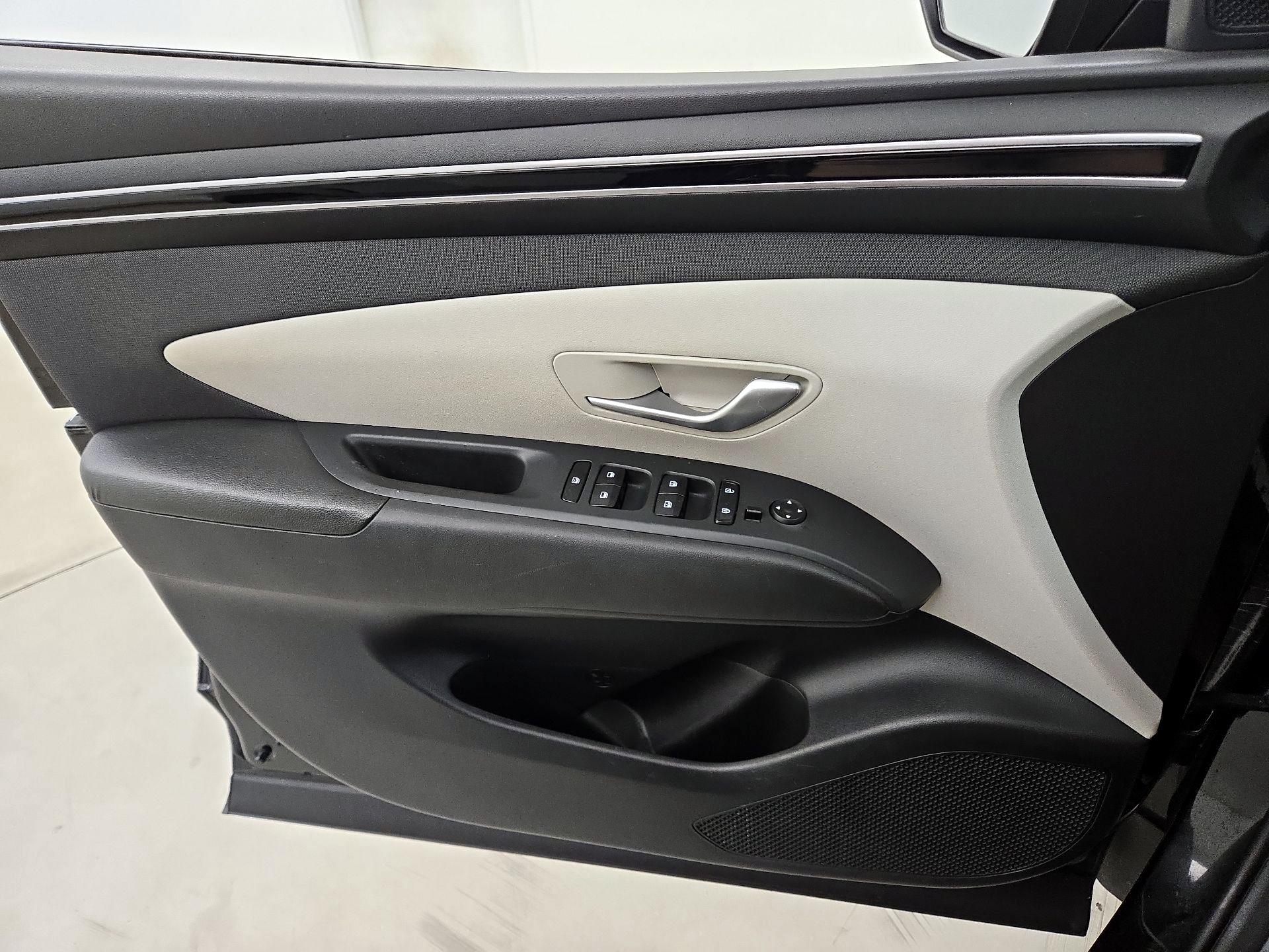 Thumbnail: 2023 Hyundai Tucson - 12