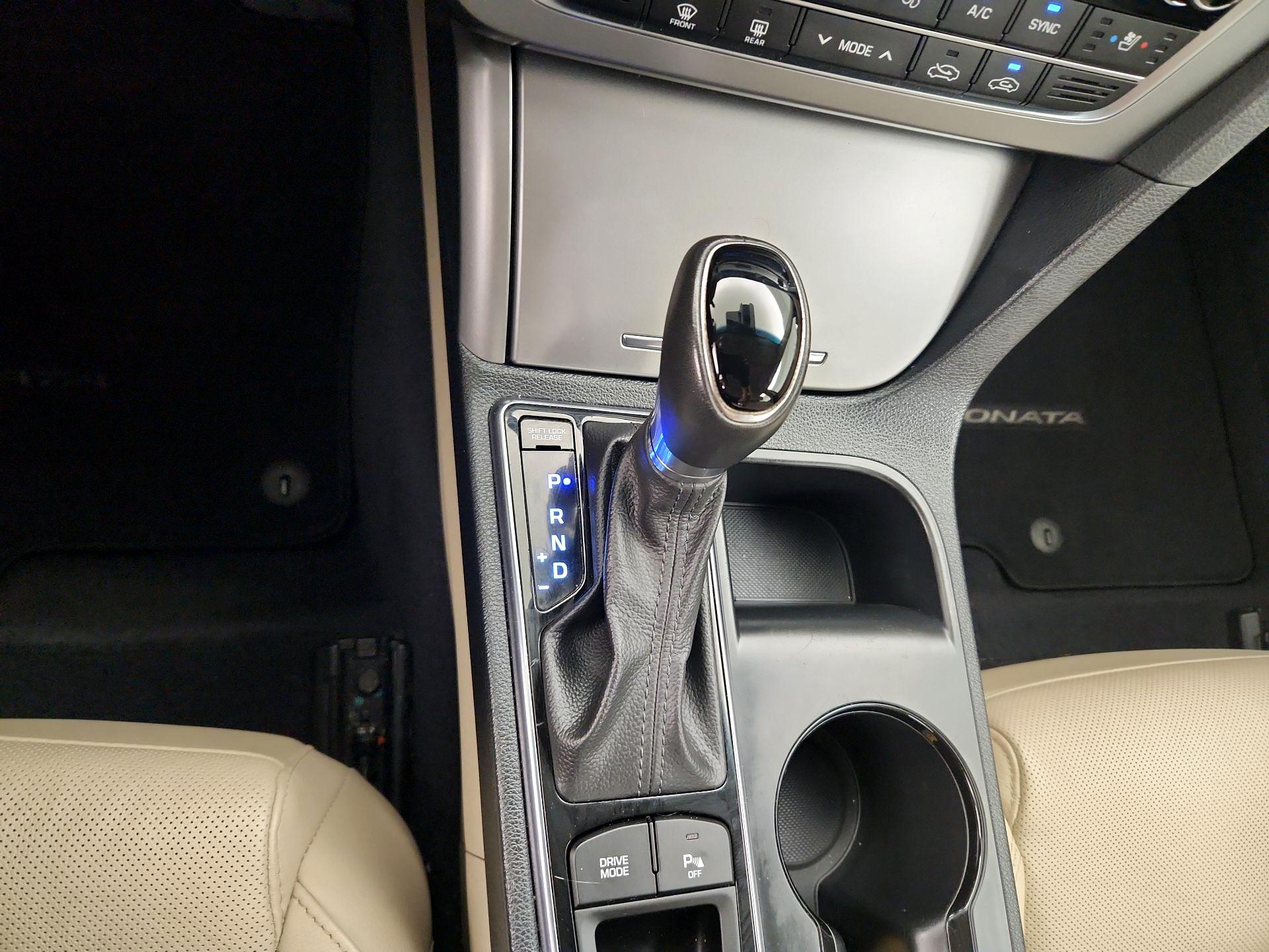 Thumbnail: 2017 Hyundai Sonata - 18