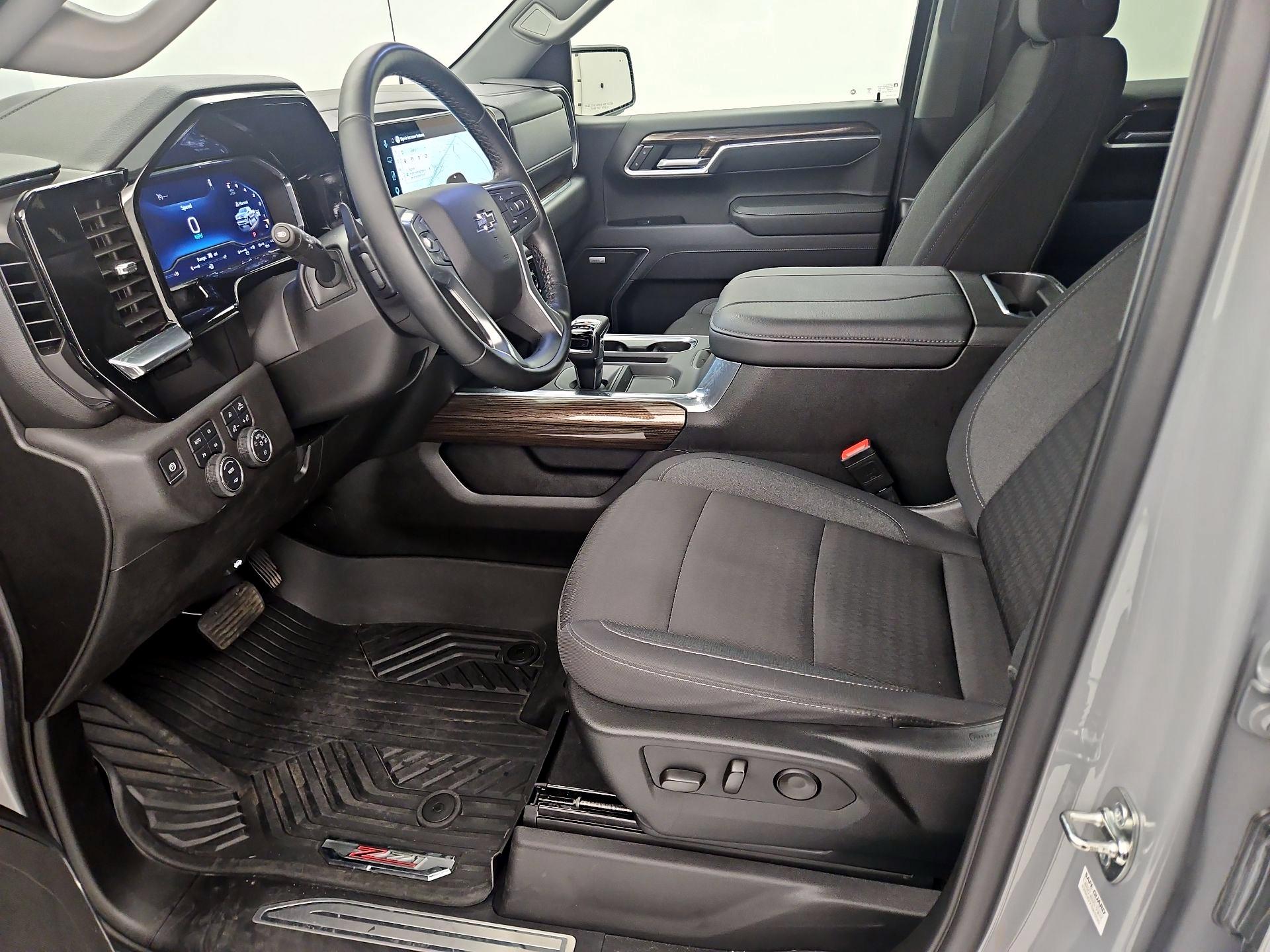 Thumbnail: 2025 Chevrolet Silverado 1500 - 11