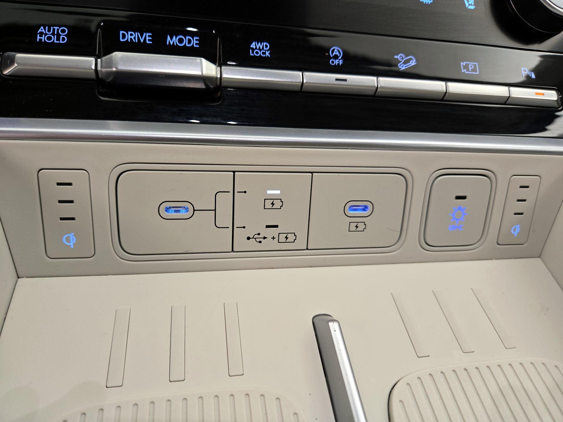 Thumbnail: 2024 Hyundai Santa Fe - 19