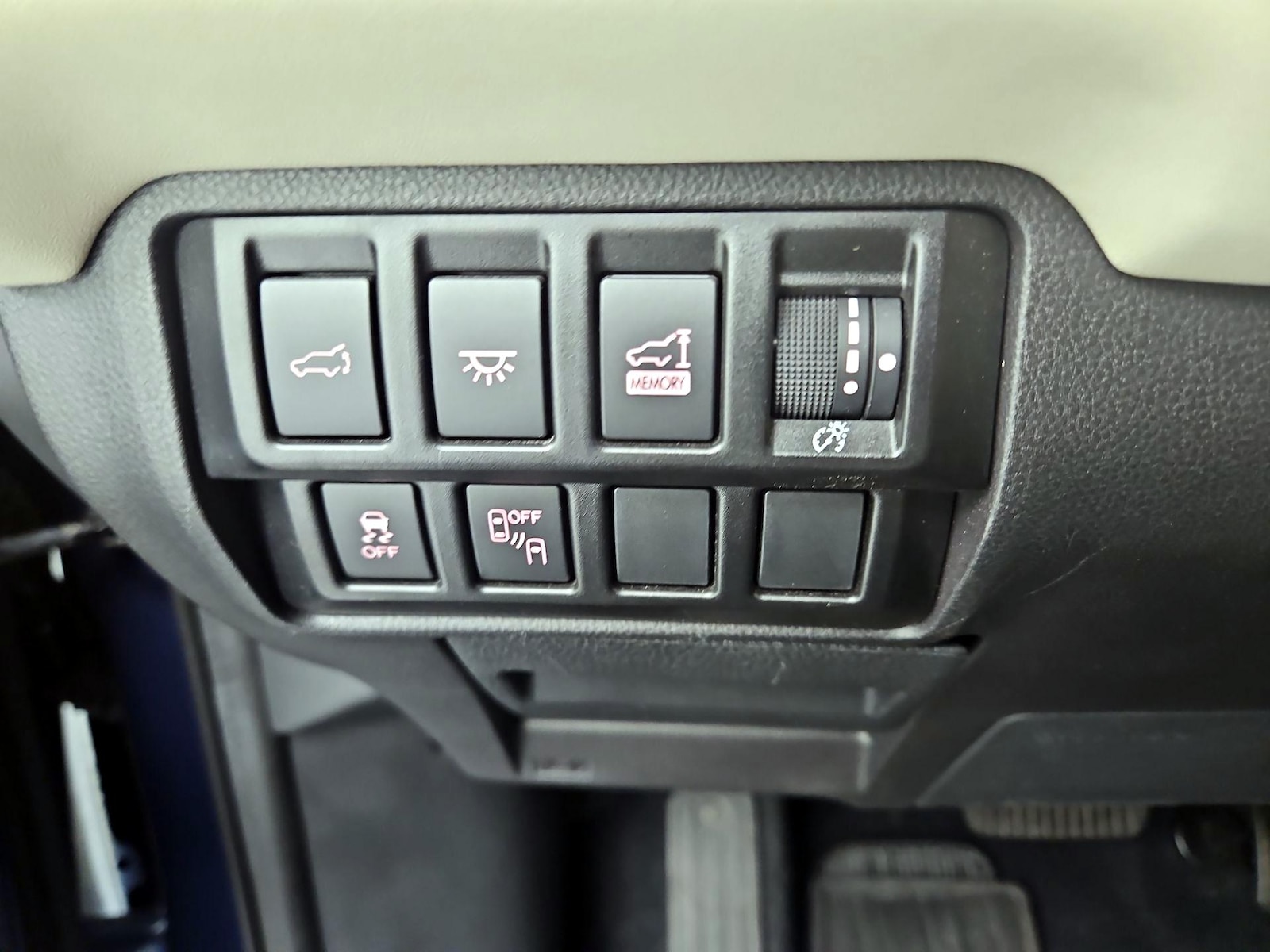 2021 Subaru Ascent Limited - Photo 12