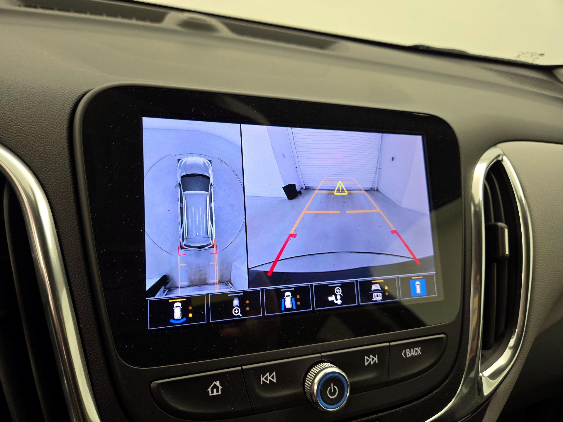 Thumbnail: 2022 Chevrolet Equinox - 15