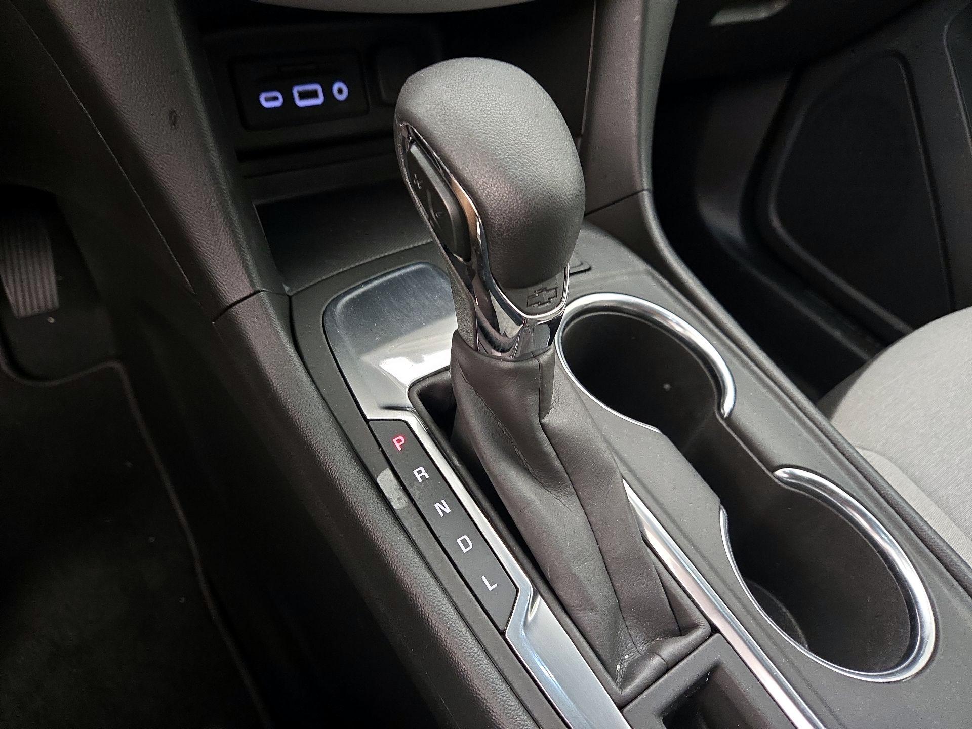 Thumbnail: 2022 Chevrolet Equinox - 18