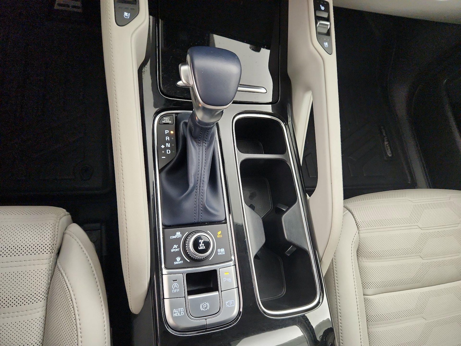 2024 Kia Telluride SX Prestige - Photo 19