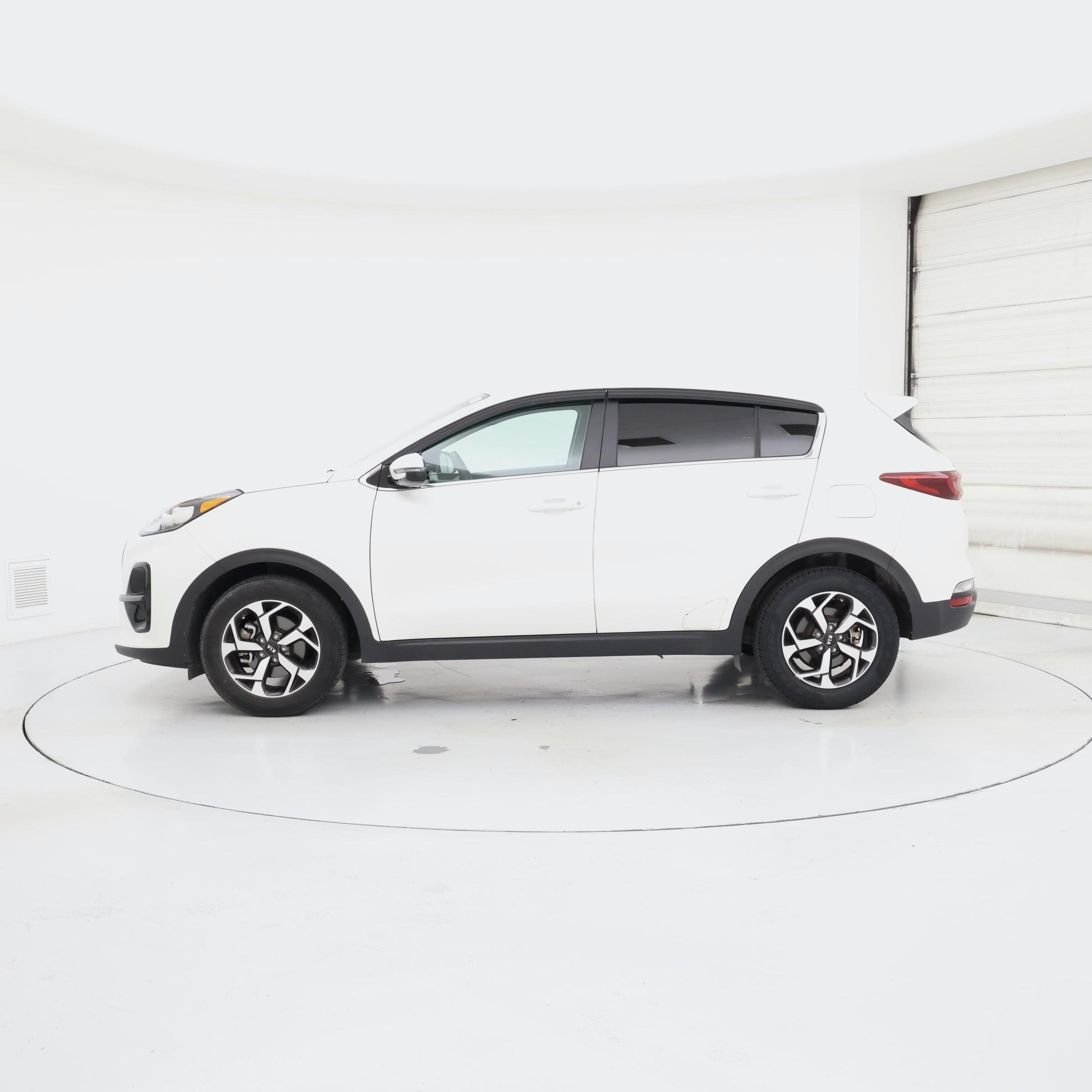 Thumbnail: 2021 Kia Sportage - 3
