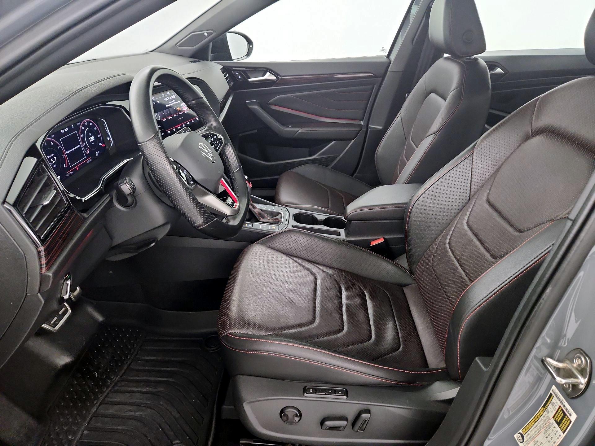 Thumbnail: 2023 Volkswagen Jetta - 9
