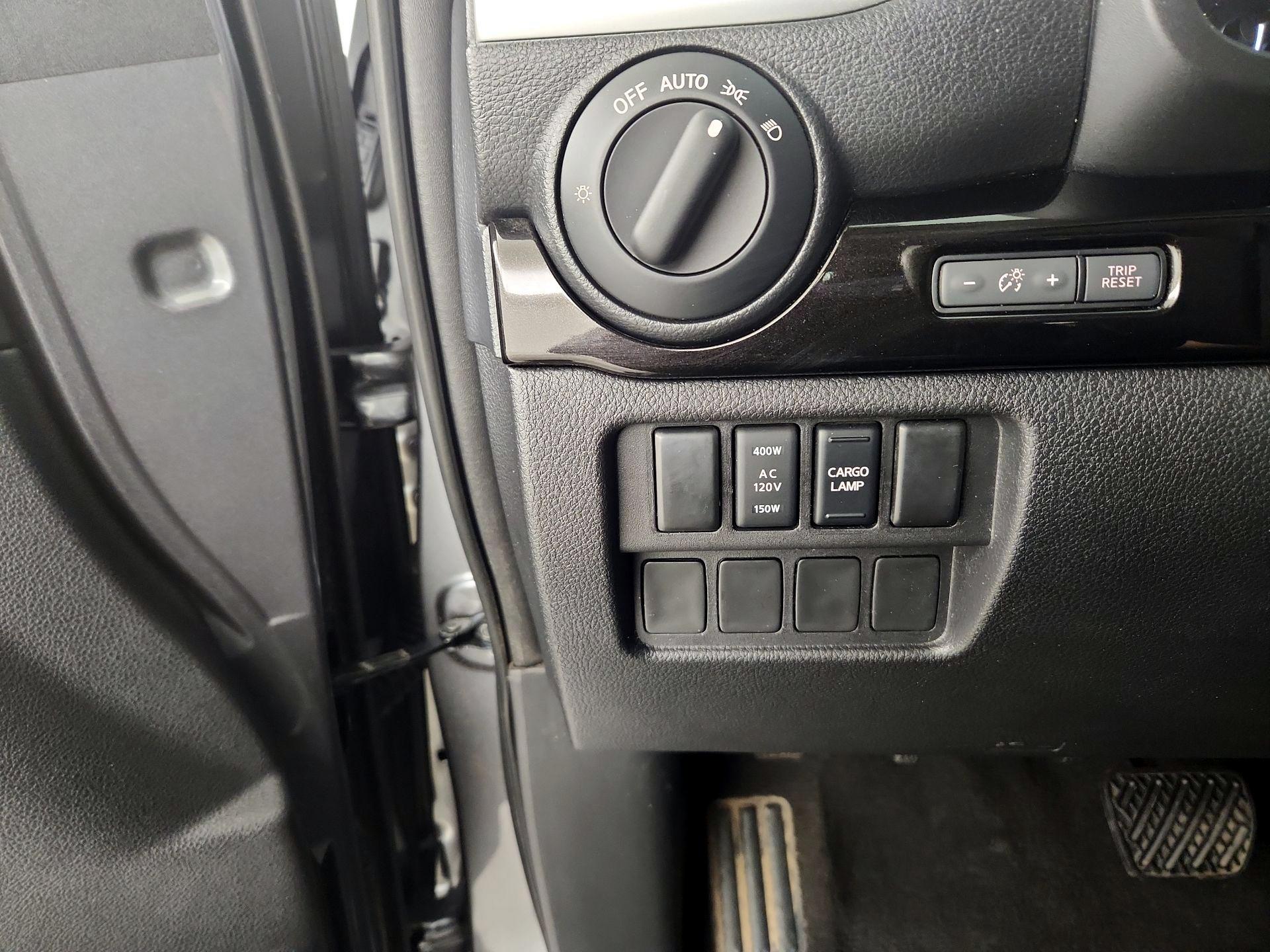 Thumbnail: 2018 Nissan Titan - 13