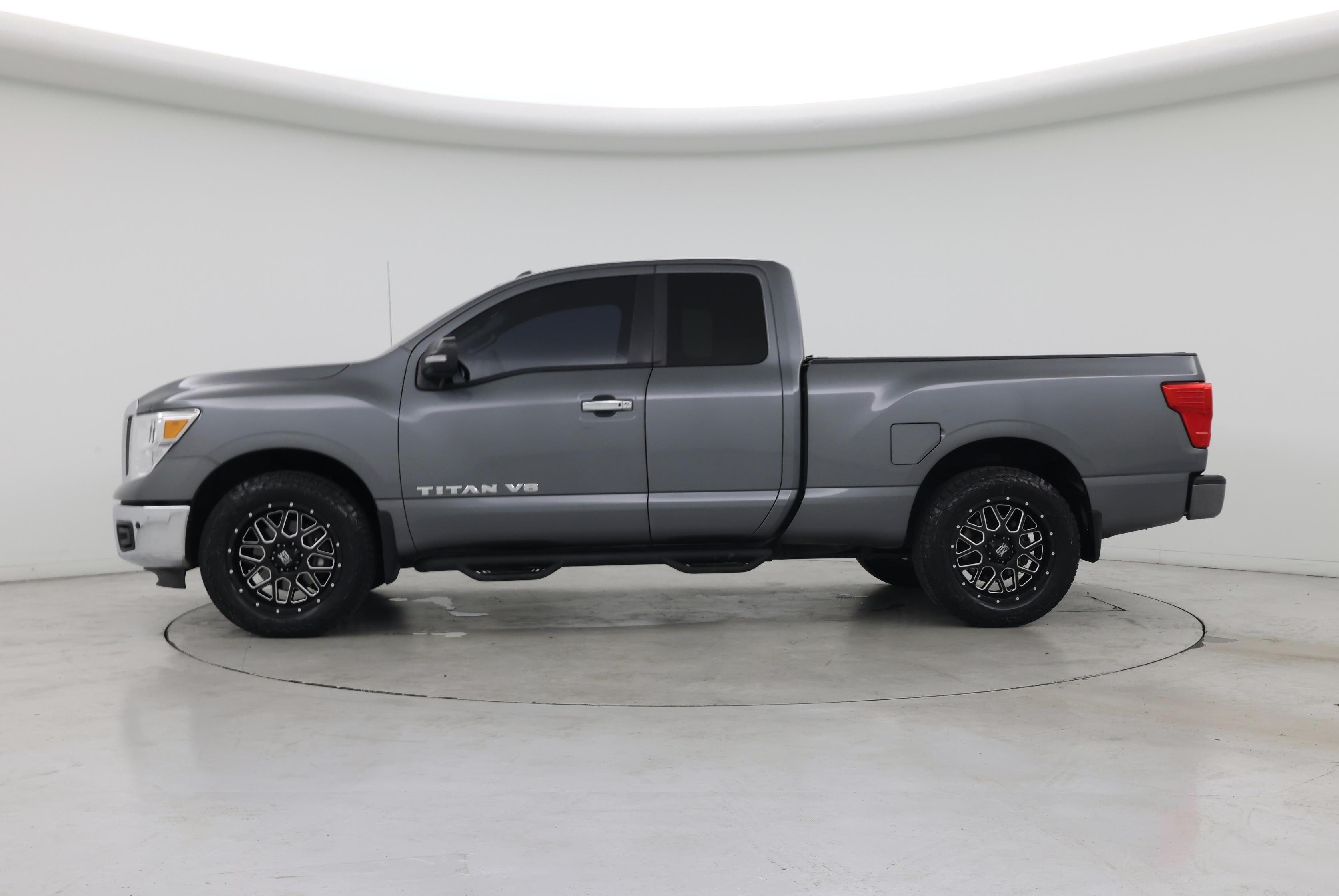 Thumbnail: 2018 Nissan Titan - 3
