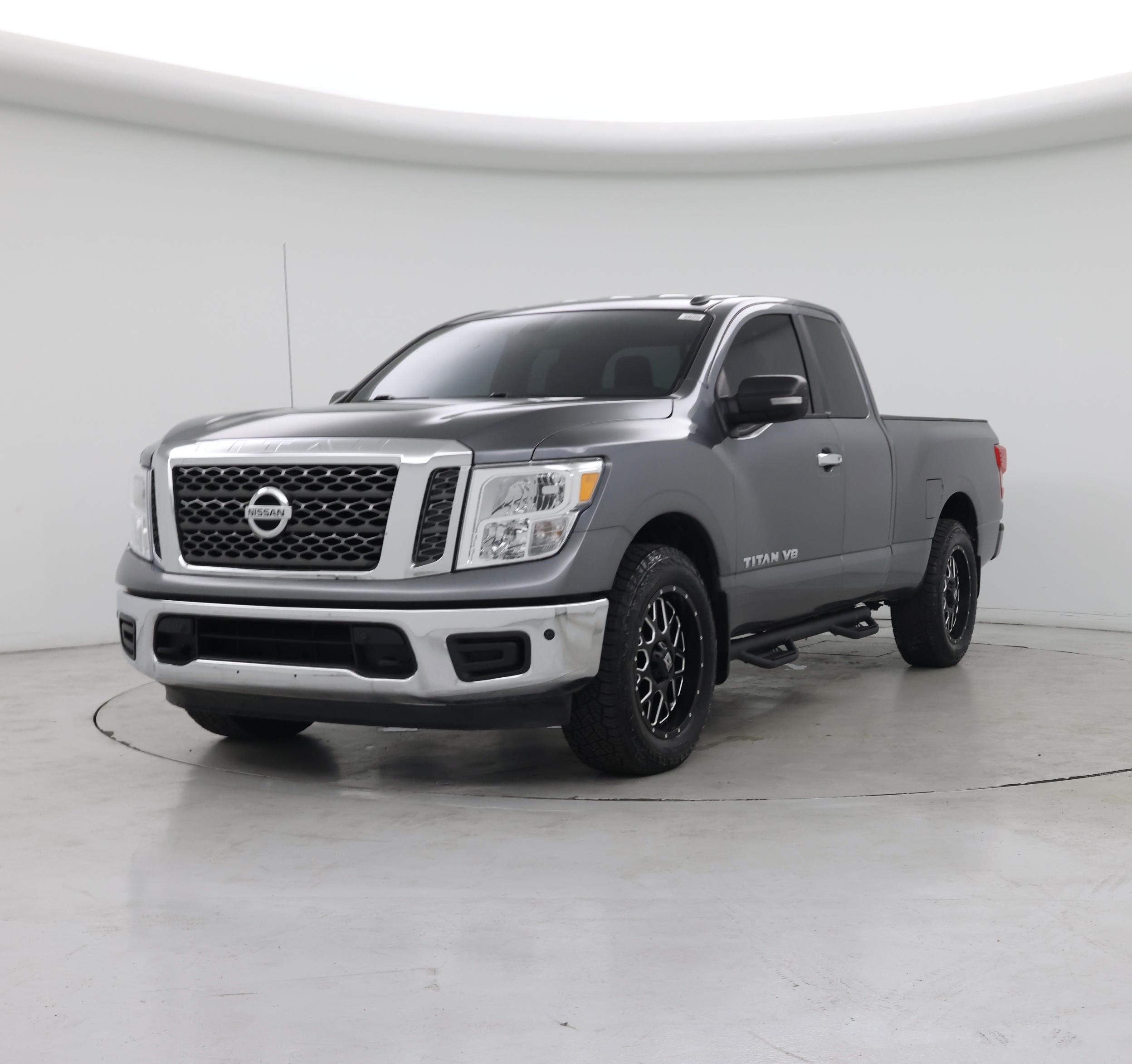 Thumbnail: 2018 Nissan Titan - 4