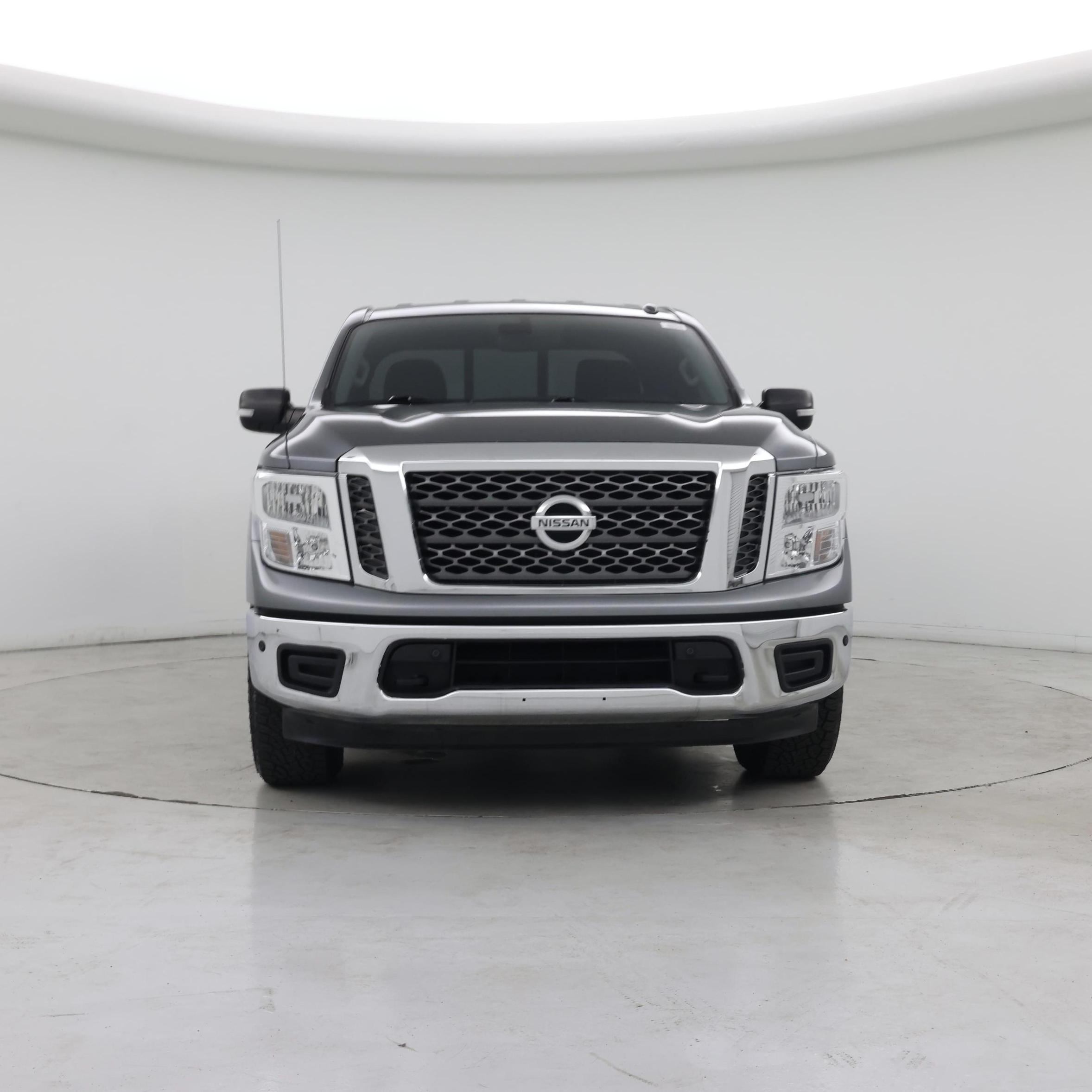 Thumbnail: 2018 Nissan Titan - 5